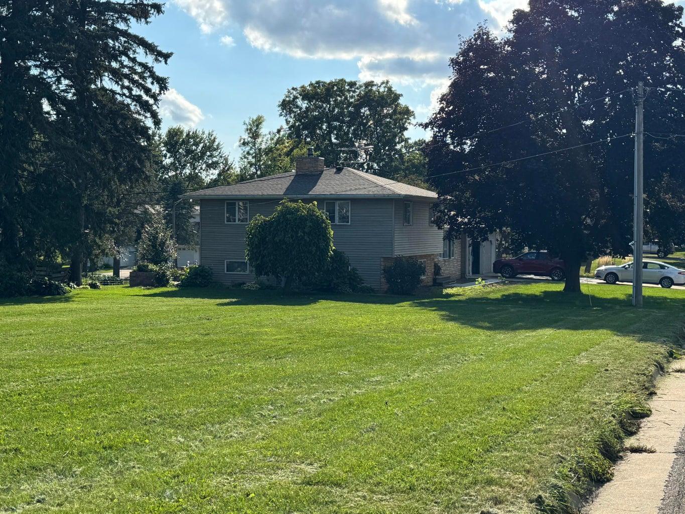 Homes for sale in Caledonia, MN | 418 Monroe, Caledonia, MN 55921 | MLS# 6785627