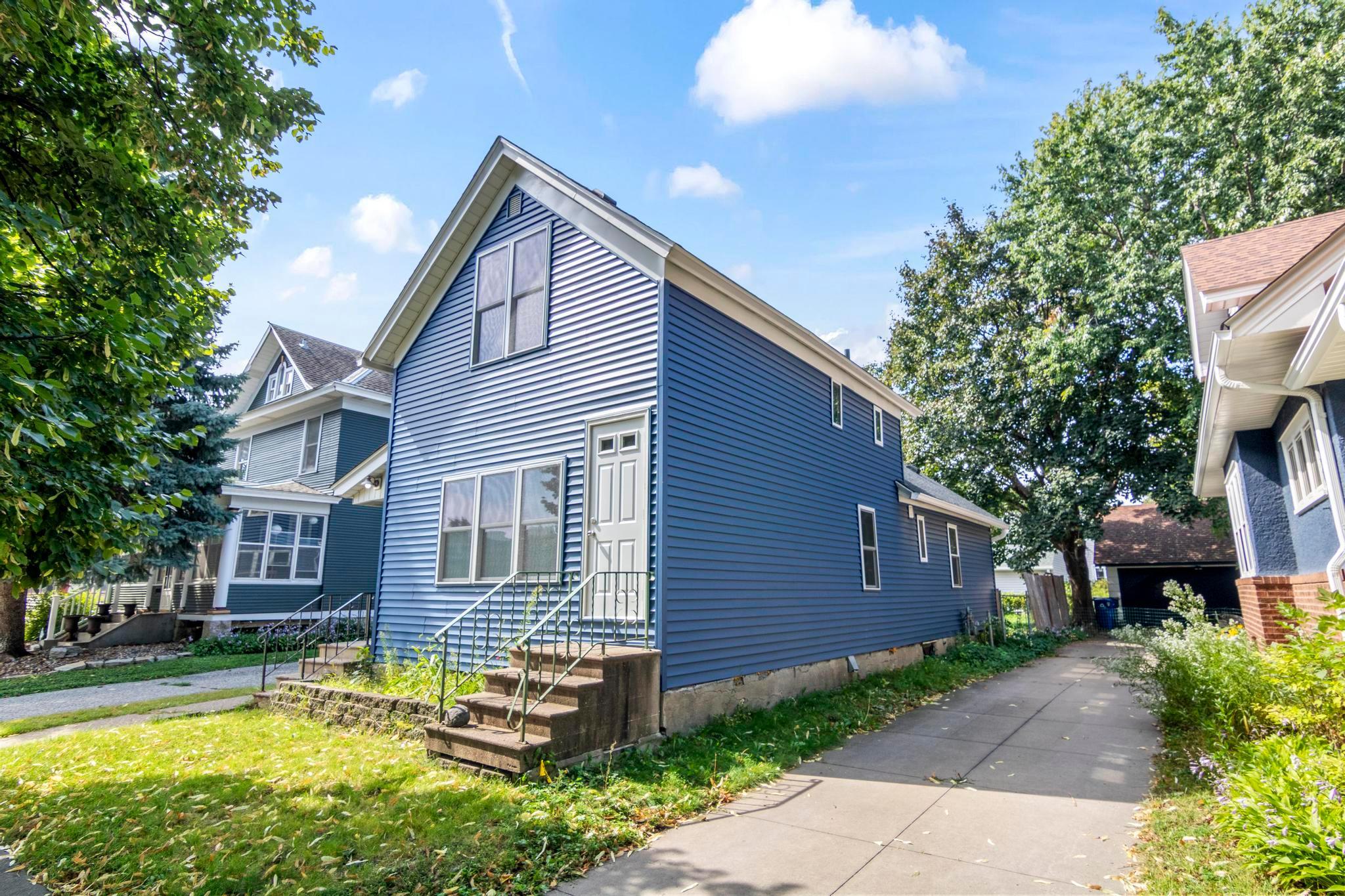 Homes for sale in Saint Paul, MN | 429 Bay St, Saint Paul, MN 55102 | MLS# 6787968