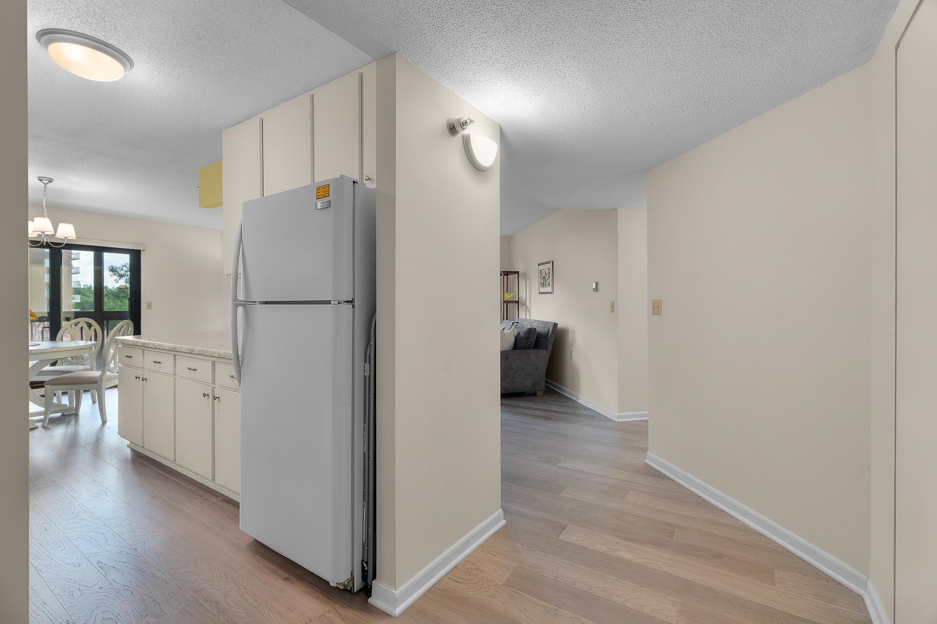 Homes for sale in Richfield, MN | 6615 Lake Shore Dr S #517, Richfield, MN 55423 | MLS# 6788656