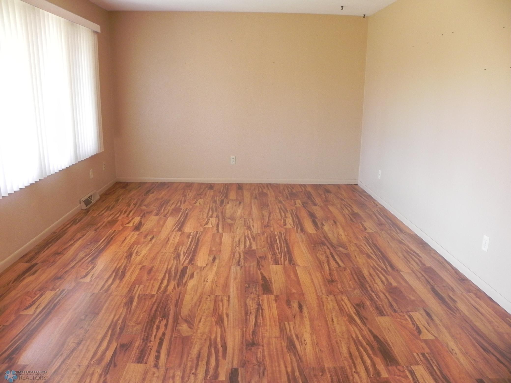 Homes for sale in Wahpeton, ND | 614 15Th Ave N, Wahpeton, ND 58075 | MLS# 6789090