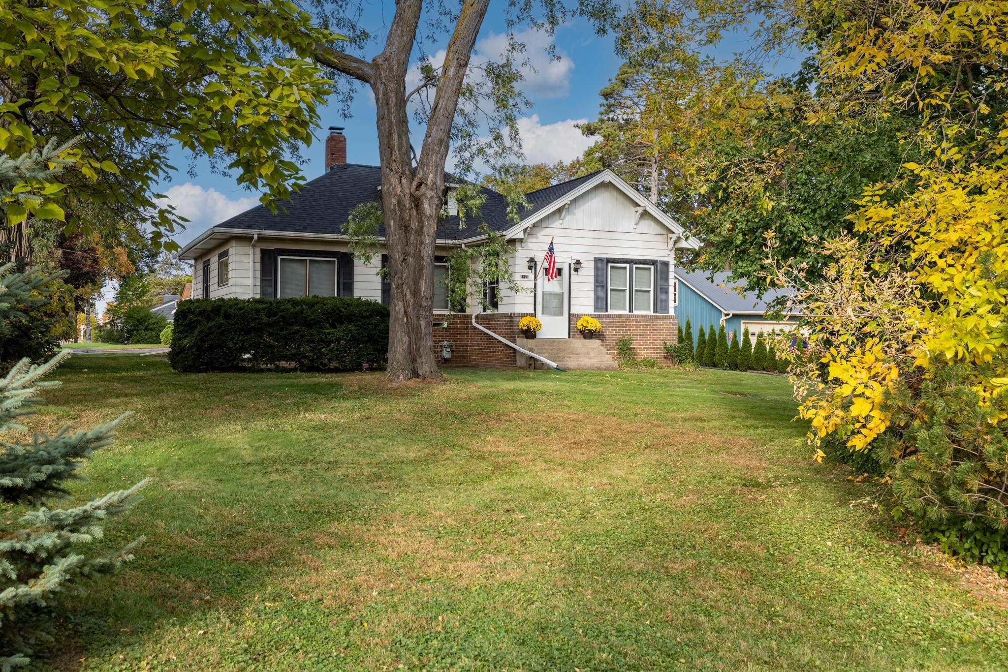 Homes for sale in Saint Paul, MN | 1443 Hazelwood St, Saint Paul, MN 55106 | MLS# 6790002