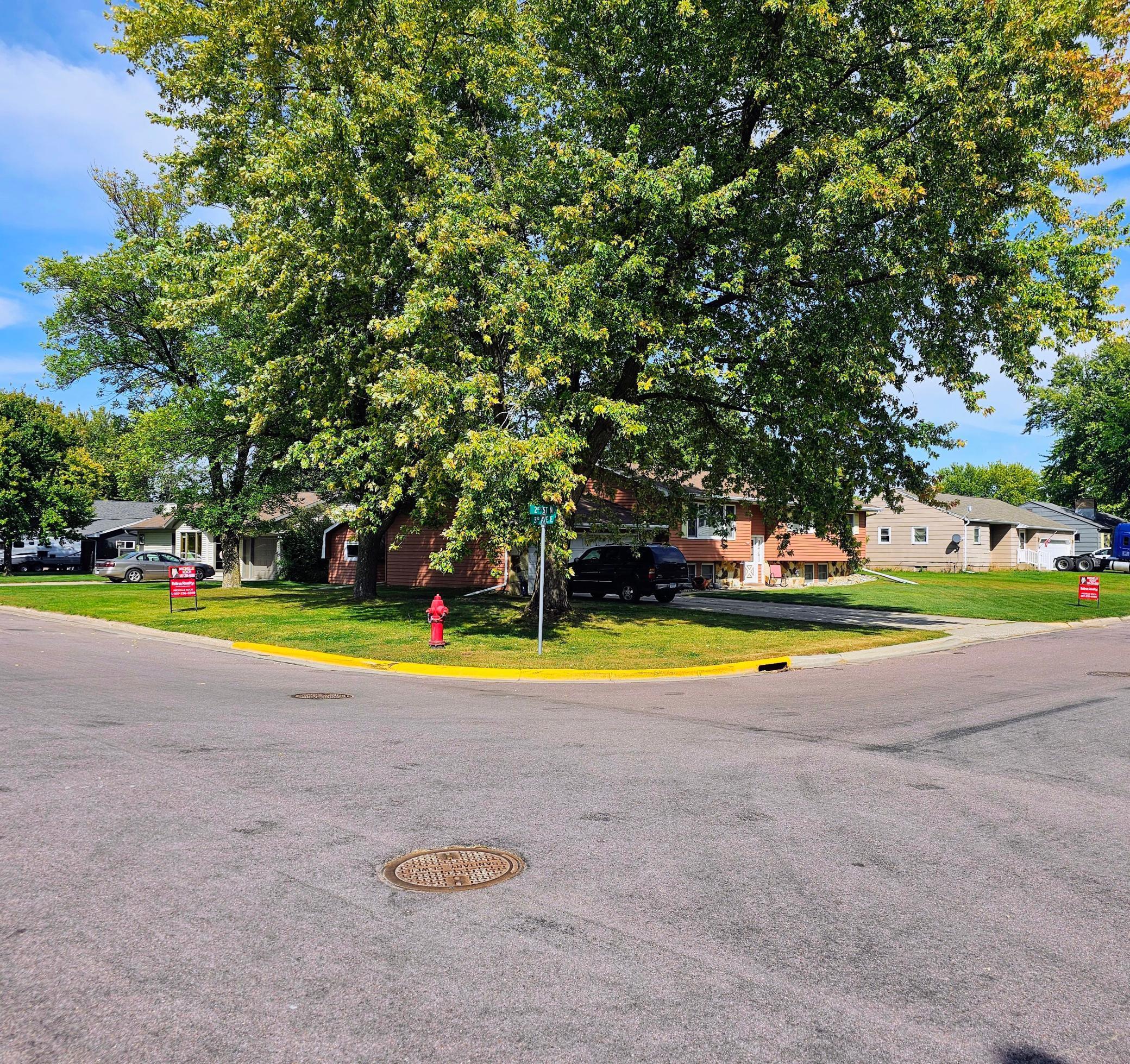 Homes for sale in Truman, MN | 402 E 2Nd St N, Truman, MN 56088 | MLS# 6790179