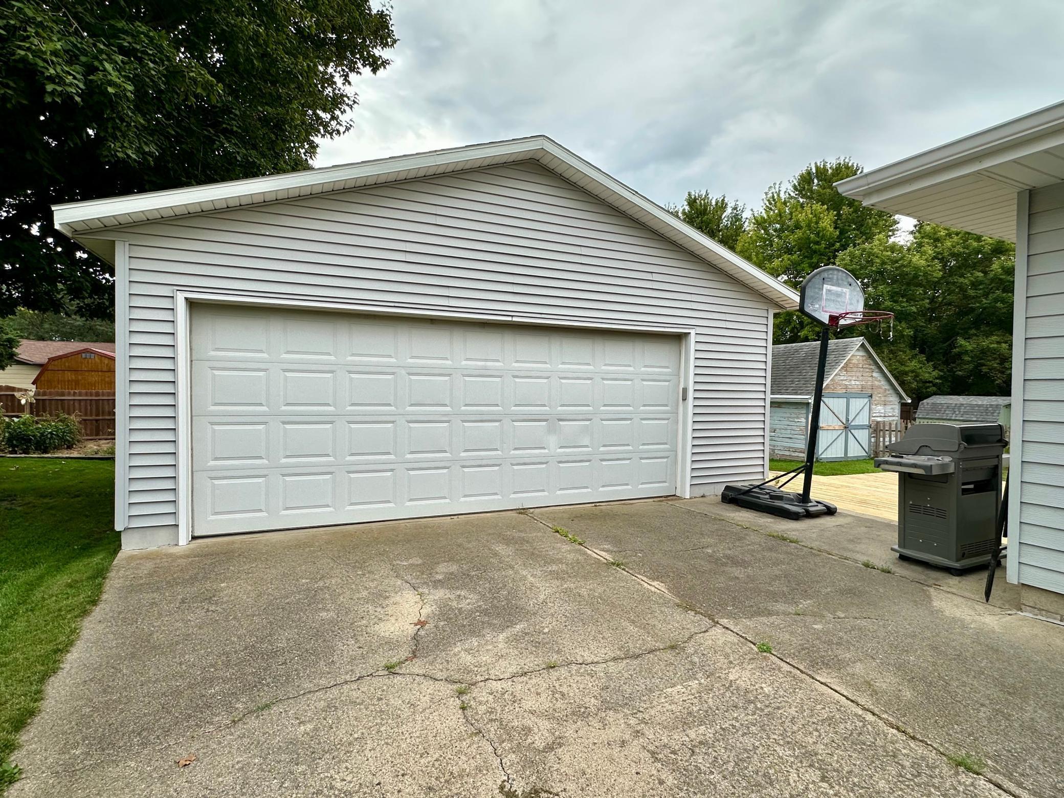 Homes for sale in Marshall, MN | 309 Lawrence St, Marshall, MN 56258 | MLS# 6790281