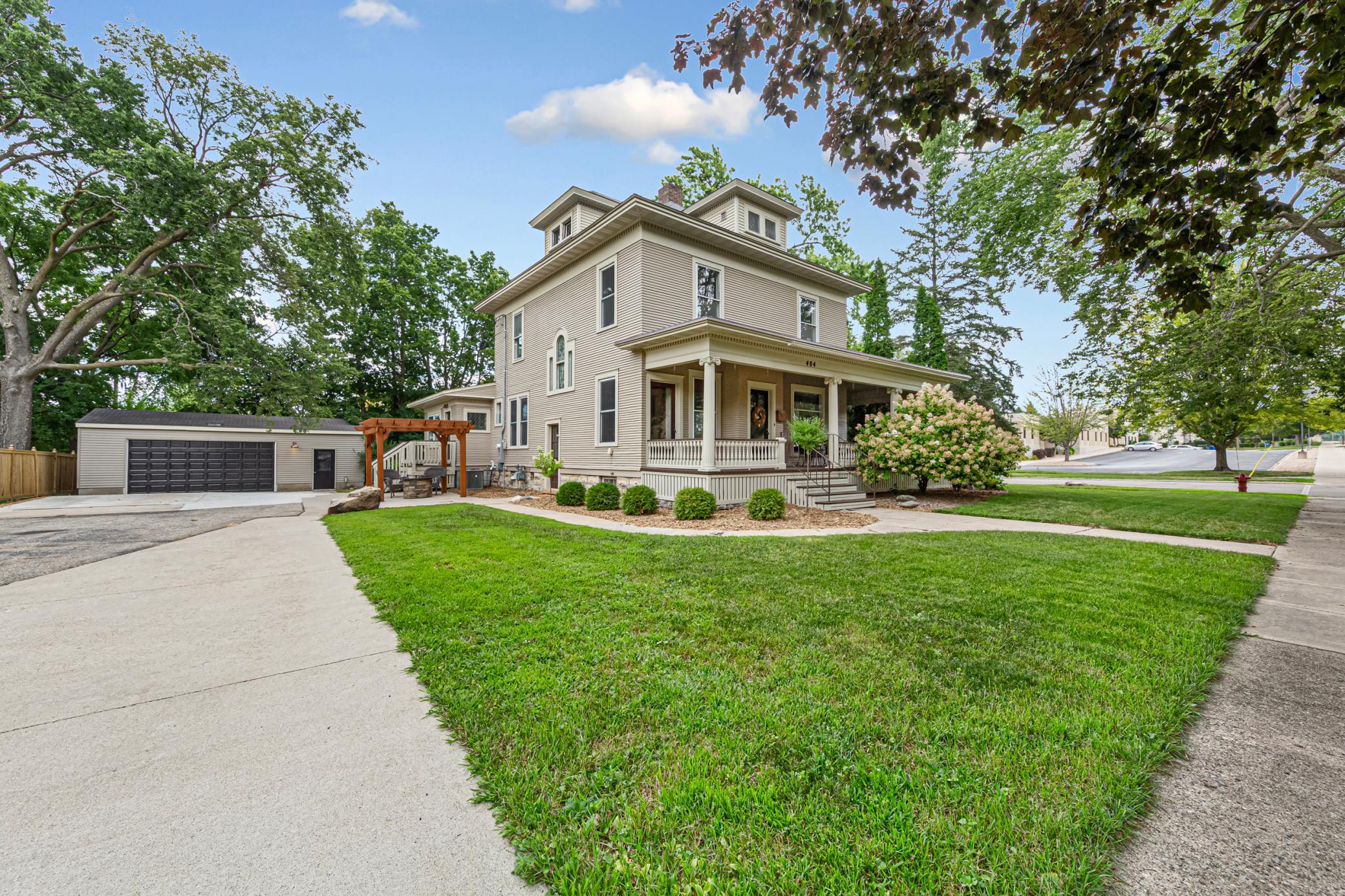 2nd image of 404 3rd St Nw, Faribault, MN 55021 | MLS# 6790432