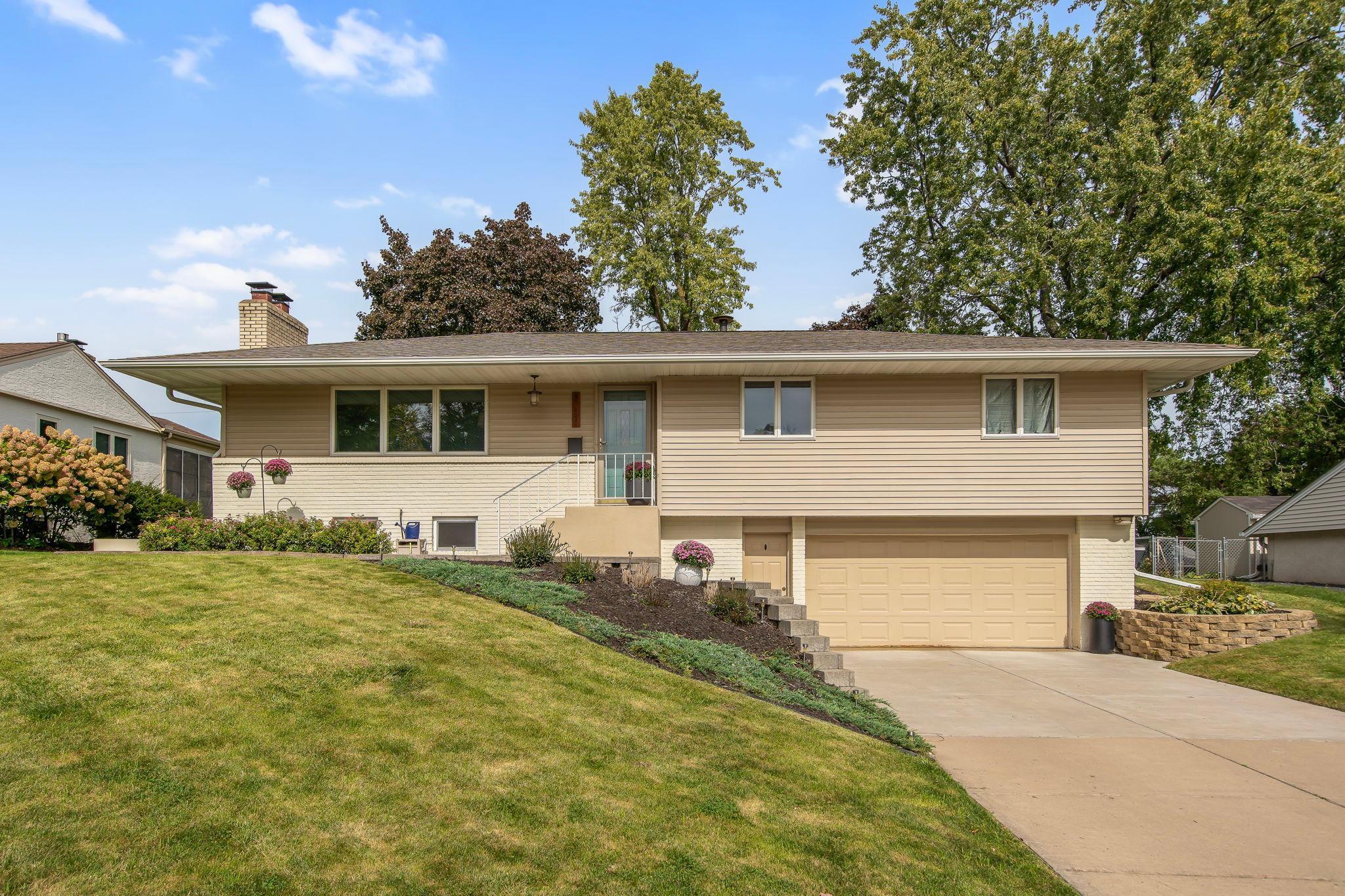 Homes for sale in Saint Anthony, MN | 3109 Wendhurst Ave, Saint Anthony, MN 55418 | MLS# 6793970