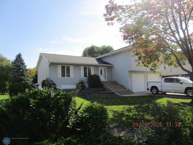 2nd image of 1440 15th St N, Wahpeton, ND 58075 | MLS# 6796472