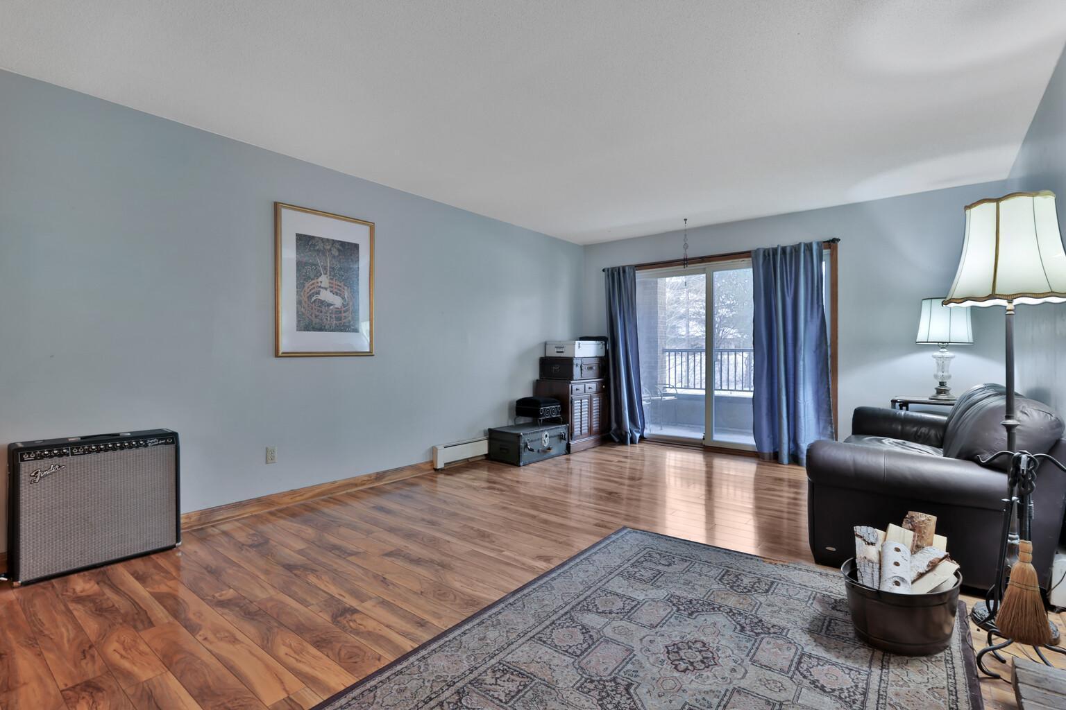 Homes for sale in Roseville, MN | 2220 Midland Grove Rd #206, Roseville, MN 55113 | MLS# 6800128