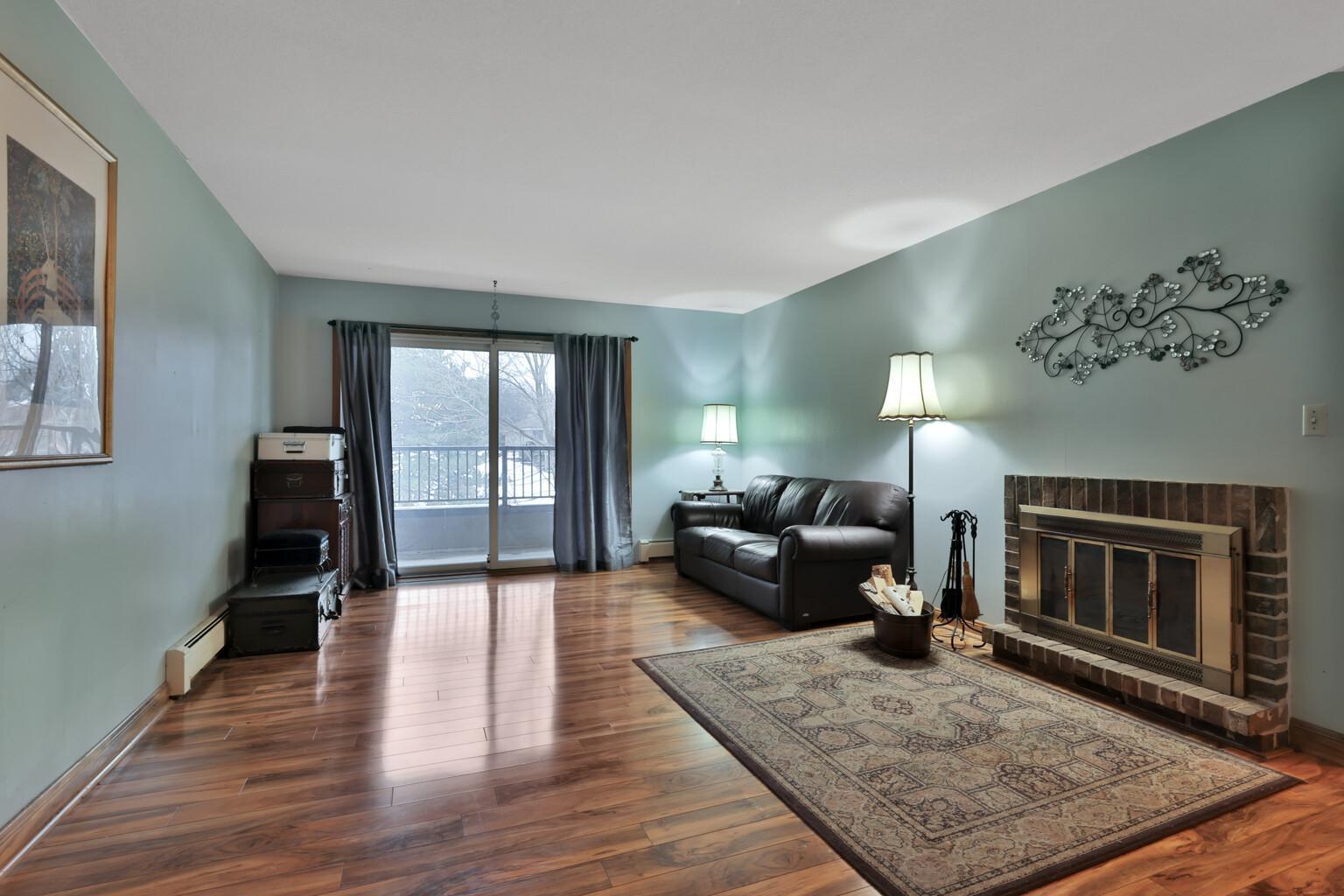 Homes for sale in Roseville, MN | 2220 Midland Grove Rd #206, Roseville, MN 55113 | MLS# 6800128