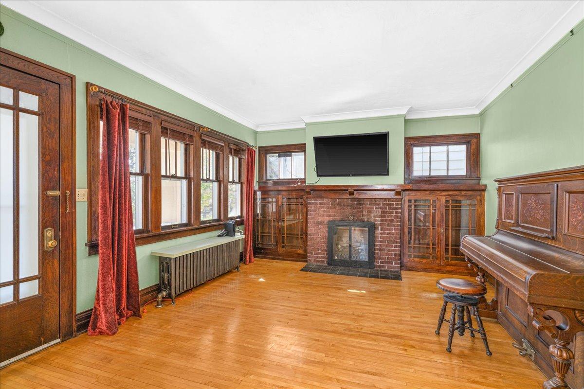 Homes for sale in Duluth, MN | 1417 E 10Th St, Duluth, MN 55805 | MLS# 6800959