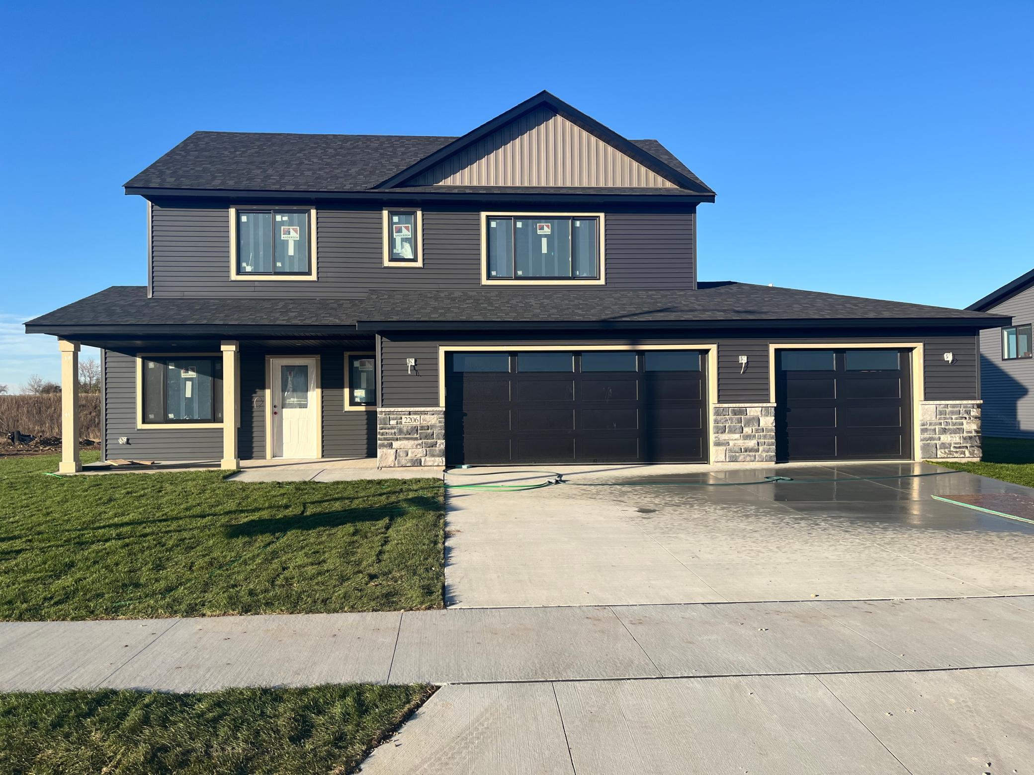 Homes for sale in Pine Island, MN | 2206 Elk Run Dr Se, Pine Island, MN 55963 | MLS# 6801421