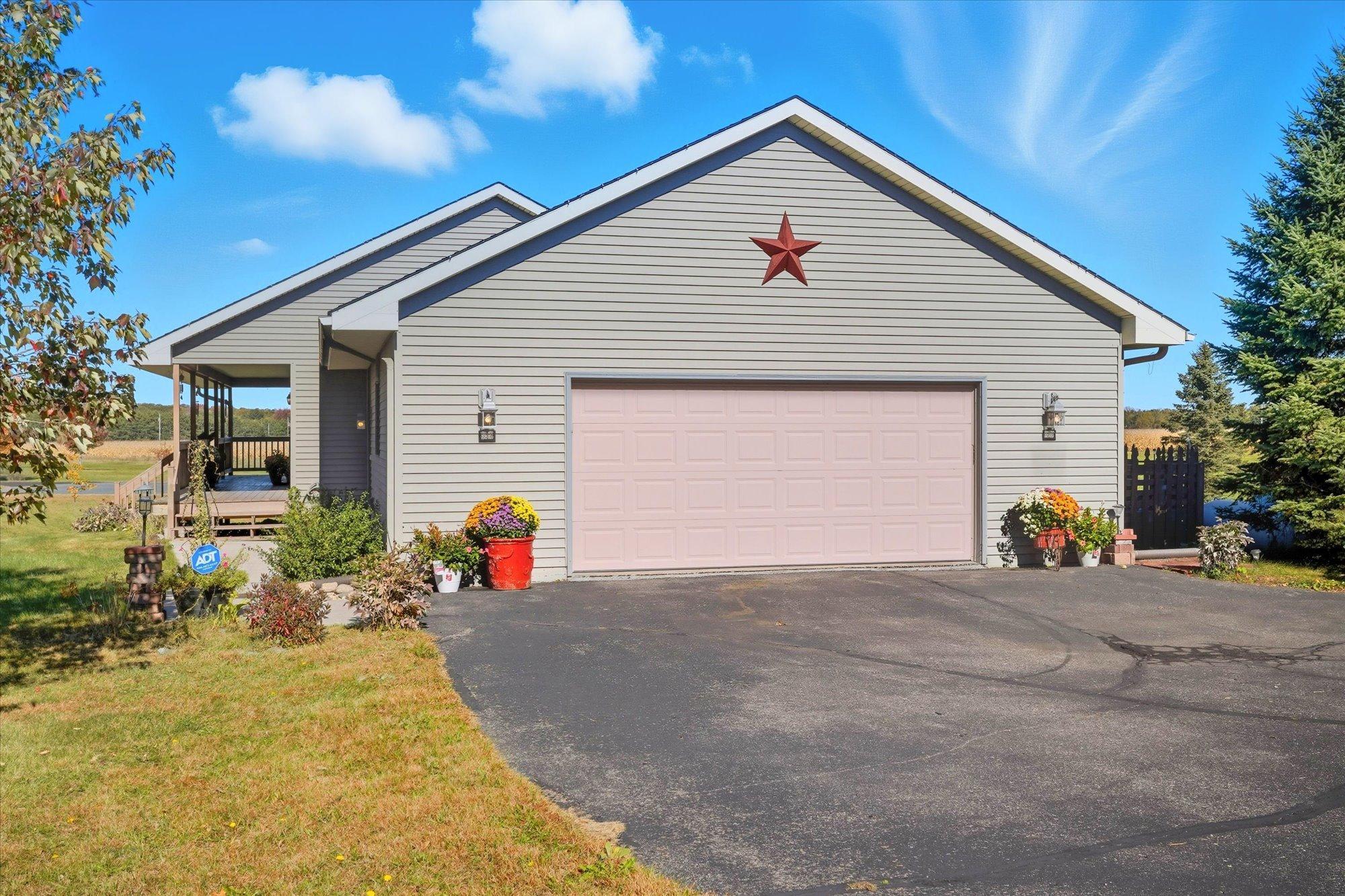 Homes for sale in Star Prairie, WI | 1290 220Th Ave, Star Prairie, WI 54017 | MLS# 6802373