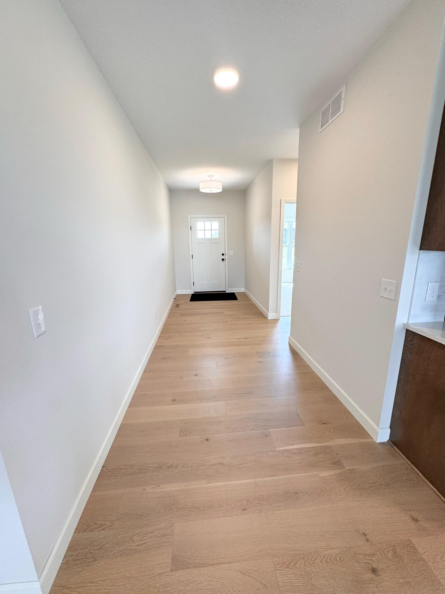 3rd image of 18661 Ifton Way, Lakeville, MN 55044 | MLS# 6802553