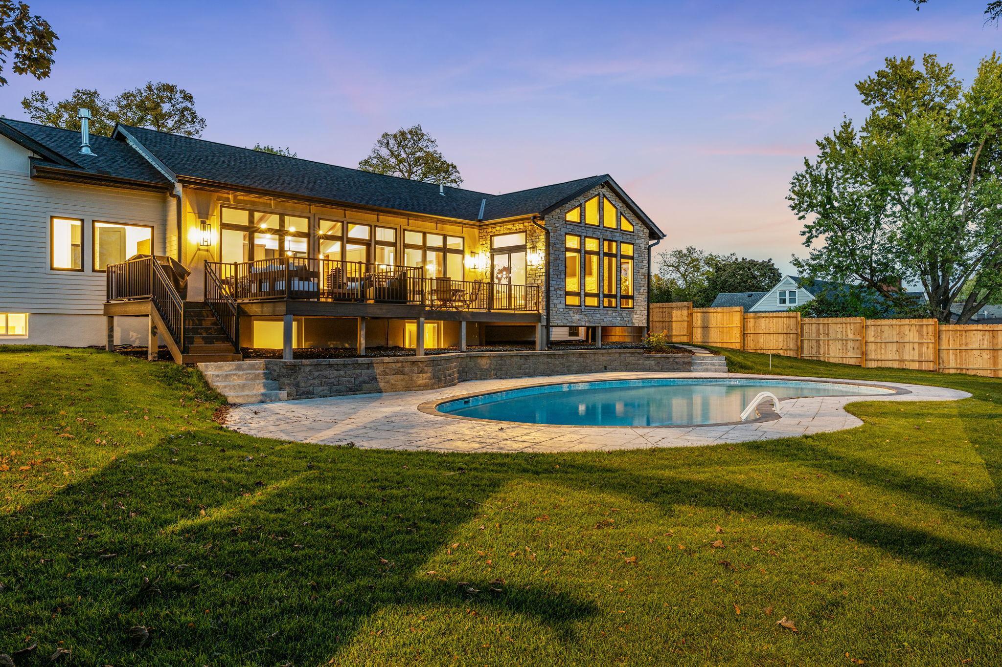 Homes for sale in Saint Paul, MN | 2040 Edgcumbe Rd, Saint Paul, MN 55116 | MLS# 6803510