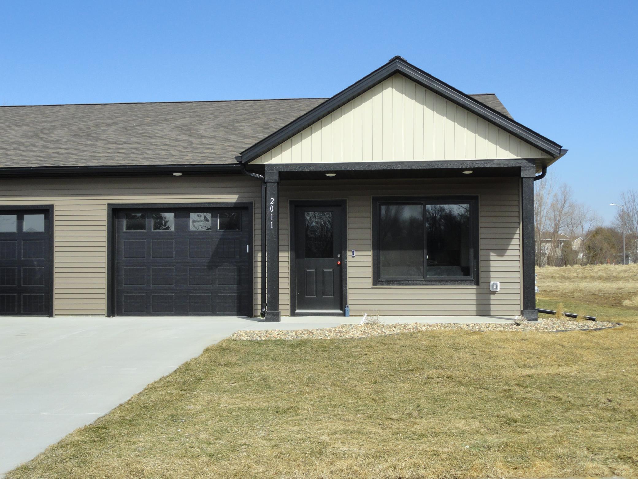 Homes for sale in Zumbrota, MN | 2011 20th St, Zumbrota, MN 55992 | MLS# 6803629