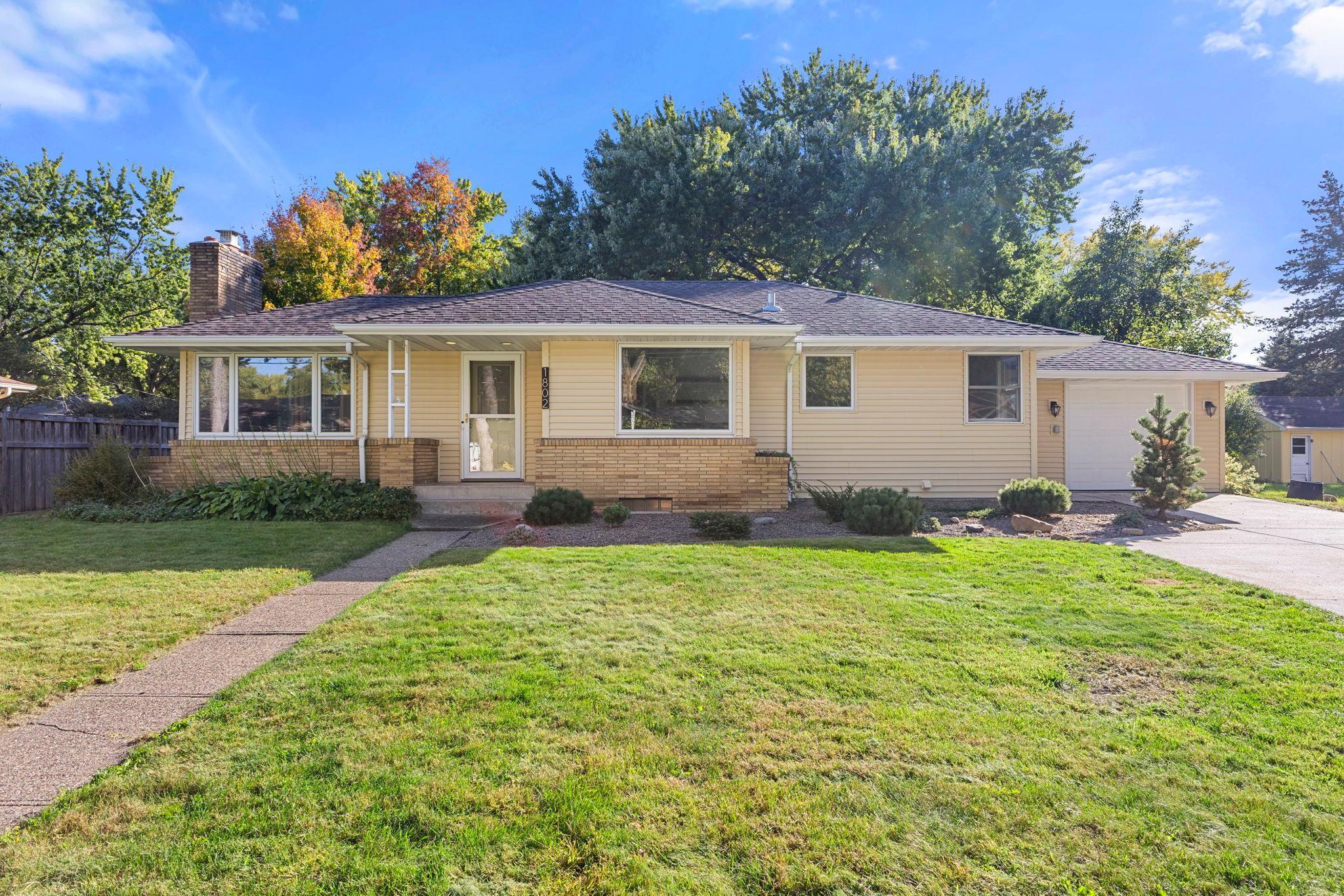 Homes for sale in Roseville, MN | 1802 Lydia Ave W, Roseville, MN 55113 | MLS# 6804539