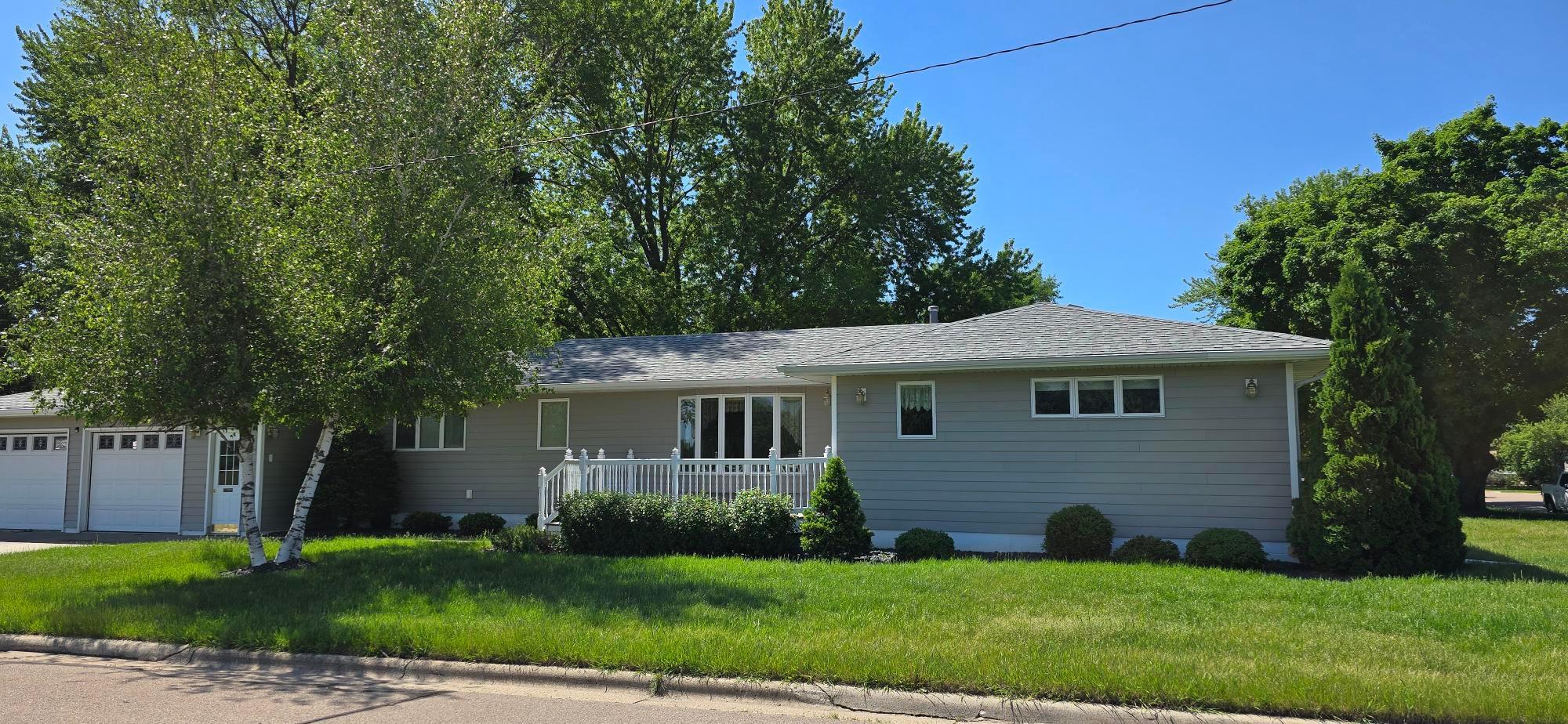 1st image of 313 3rd Ave N, Emmons, MN 56029 | MLS# 6805042