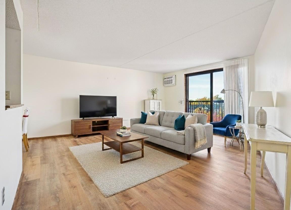 Homes for sale in Saint Anthony, MN | 2601 Kenzie Ter #402, Saint Anthony, MN 55418 | MLS# 6805458