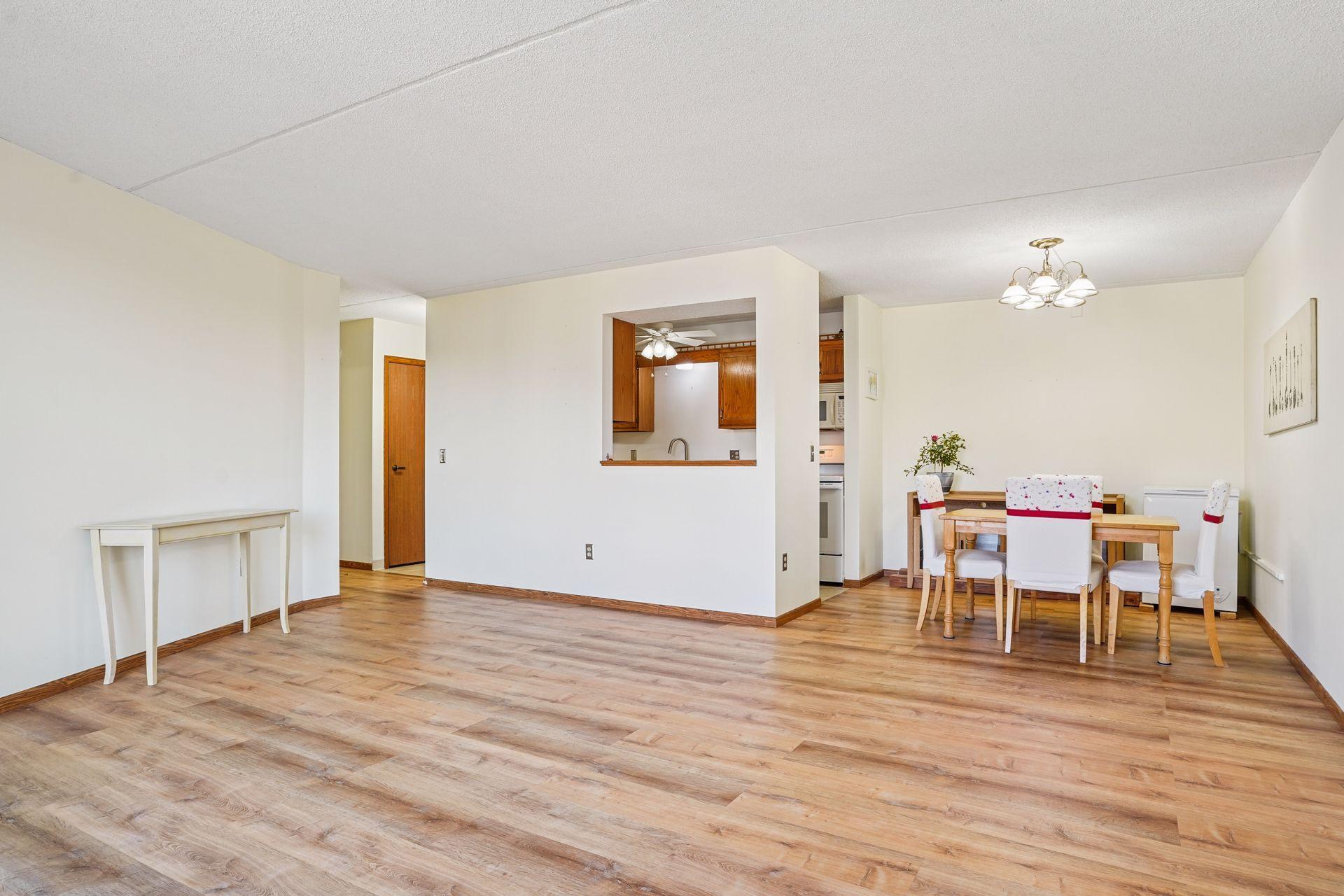 Homes for sale in Saint Anthony, MN | 2601 Kenzie Ter #402, Saint Anthony, MN 55418 | MLS# 6805458