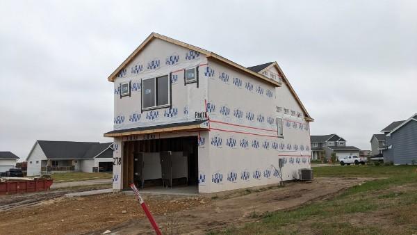 Homes for sale in Roberts, WI | 278 Eagle Ridge Dr, Roberts, WI 54023 | MLS# 6805684