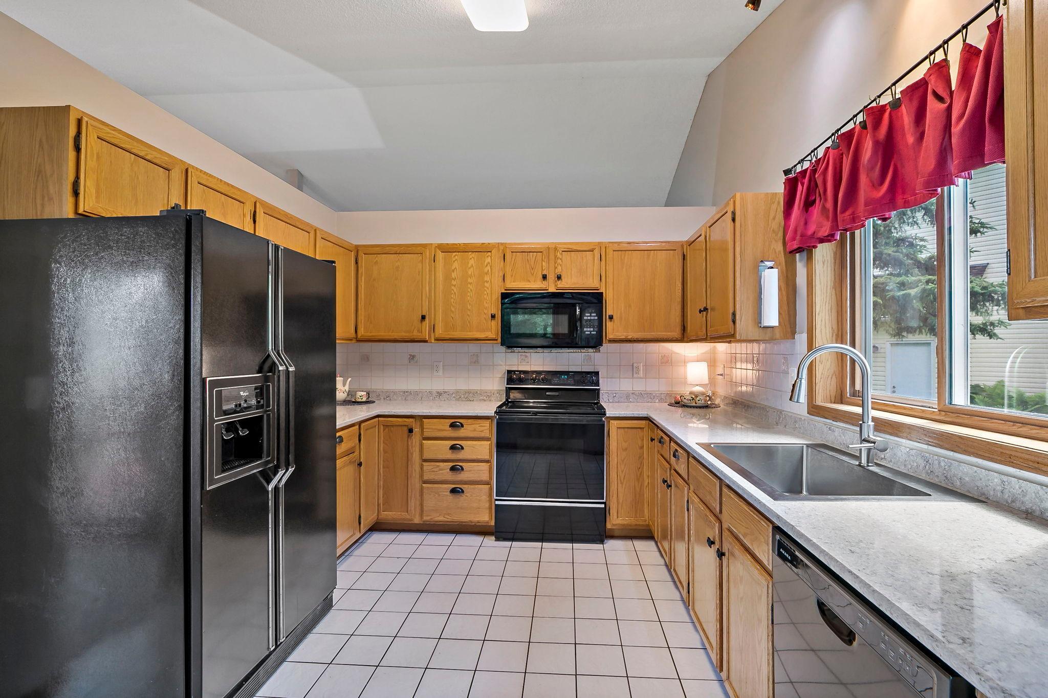 Homes for sale in Cottage Grove, MN | 9662 84Th Street Bay S, Cottage Grove, MN 55016 | MLS# 6805821