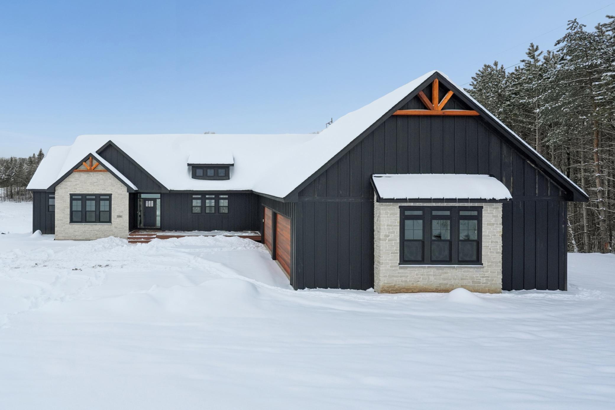 Homes for sale in Hudson, WI | 1198 60th St, Hudson, WI 54016 | MLS# 6805852