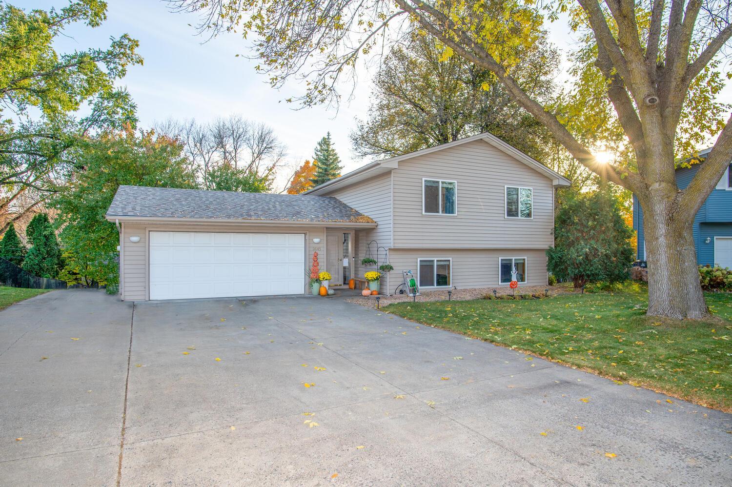 Homes for sale in Plymouth, MN | 14145 36Th Ave N, Plymouth, MN 55447 | MLS# 6807222