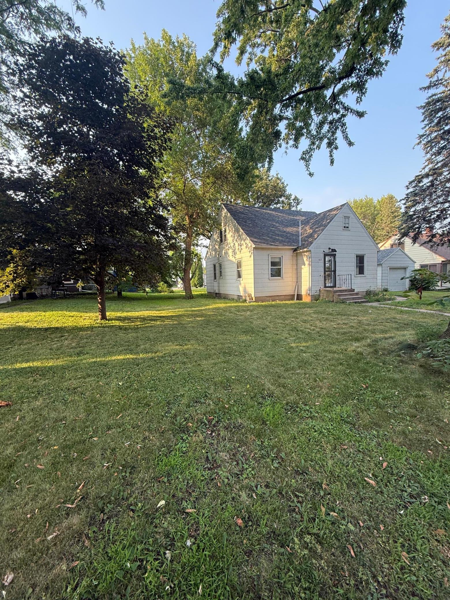 2nd image of 523 E 11th St, Gibbon, MN 55335 | MLS# 6807700