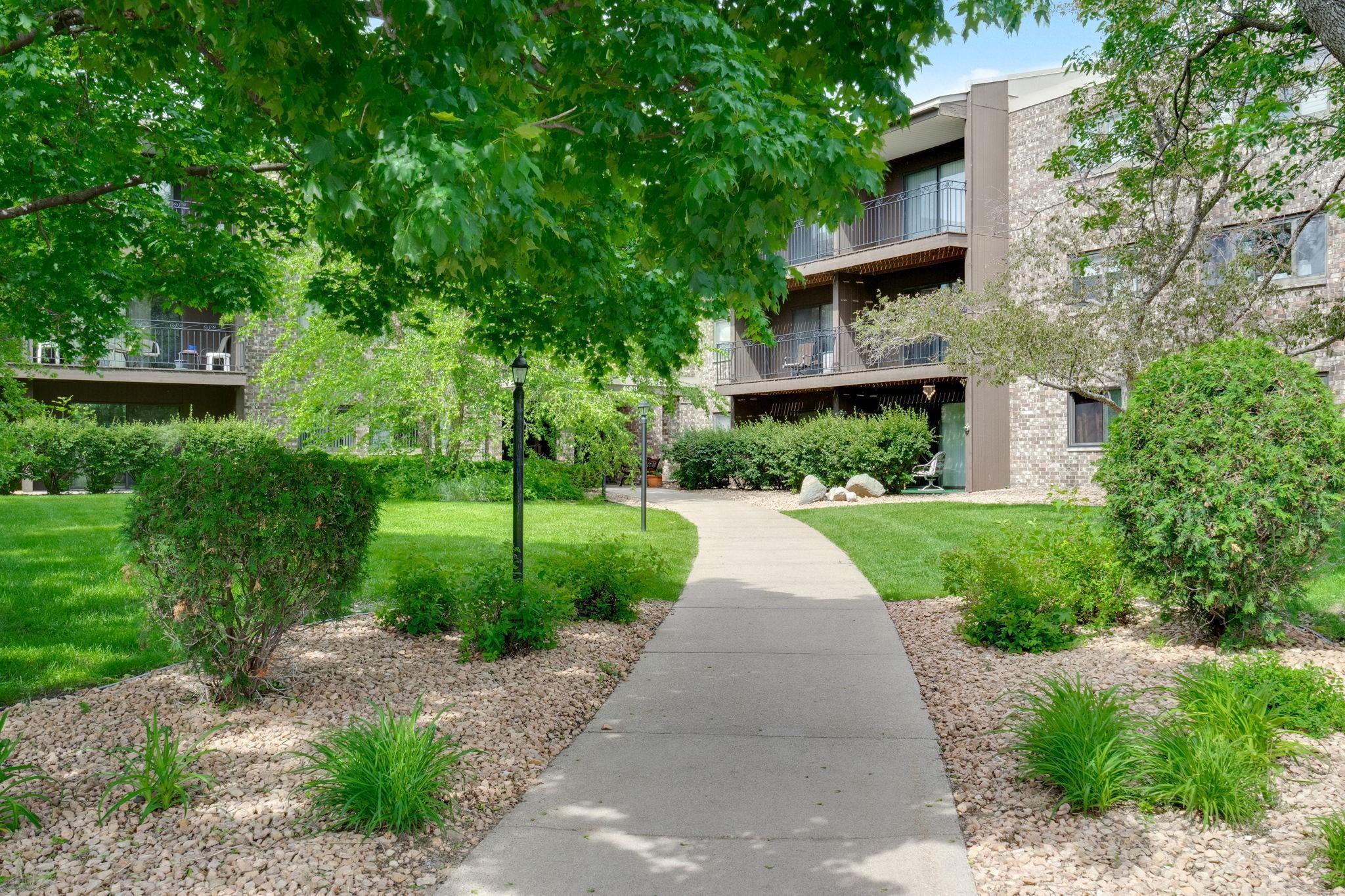 2nd image of 4100 Parklawn Ave, Edina, MN 55435