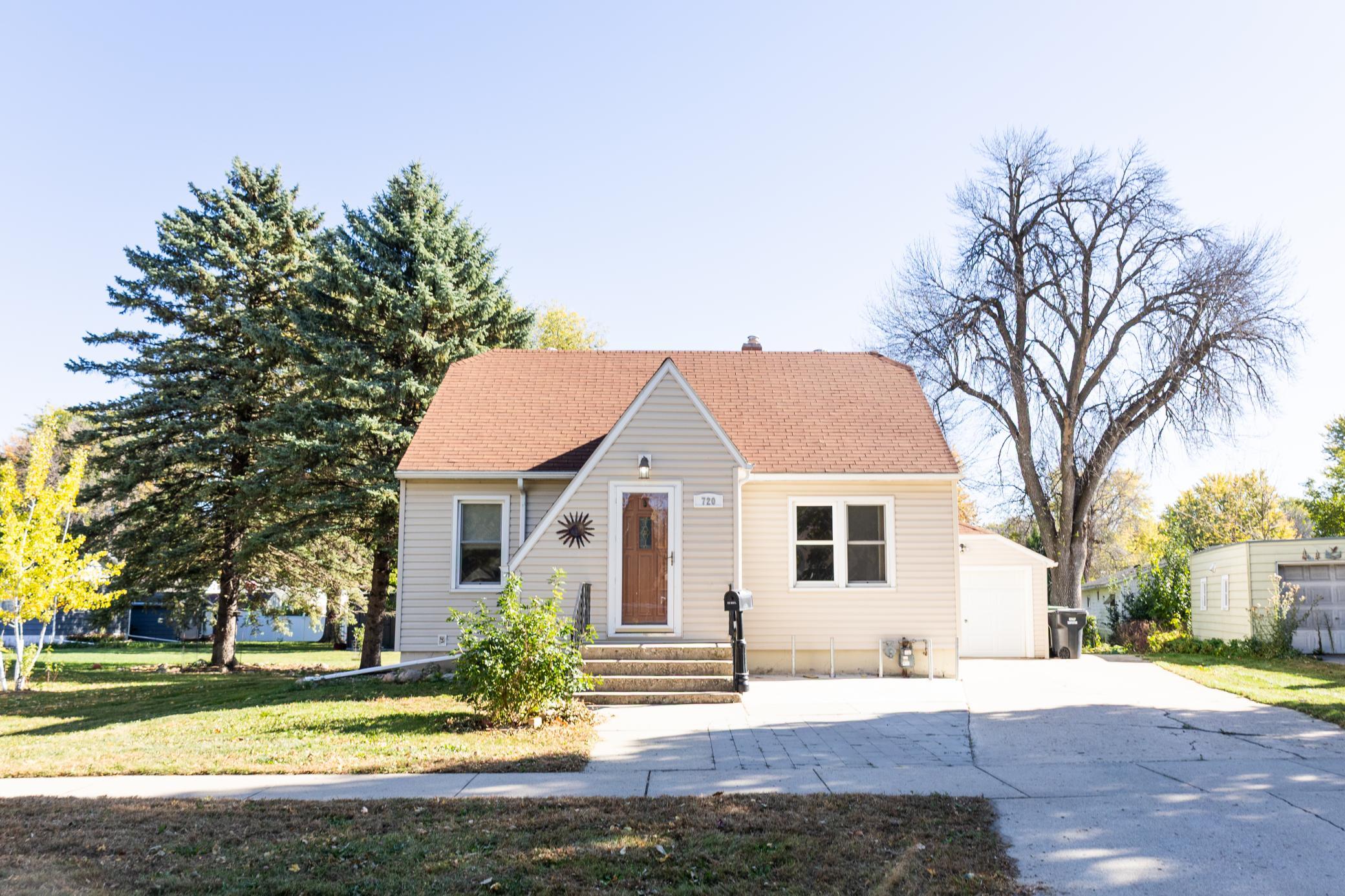 Homes for sale in Worthington, MN | 720 Winifred St, Worthington, MN 56187 | MLS# 6808908