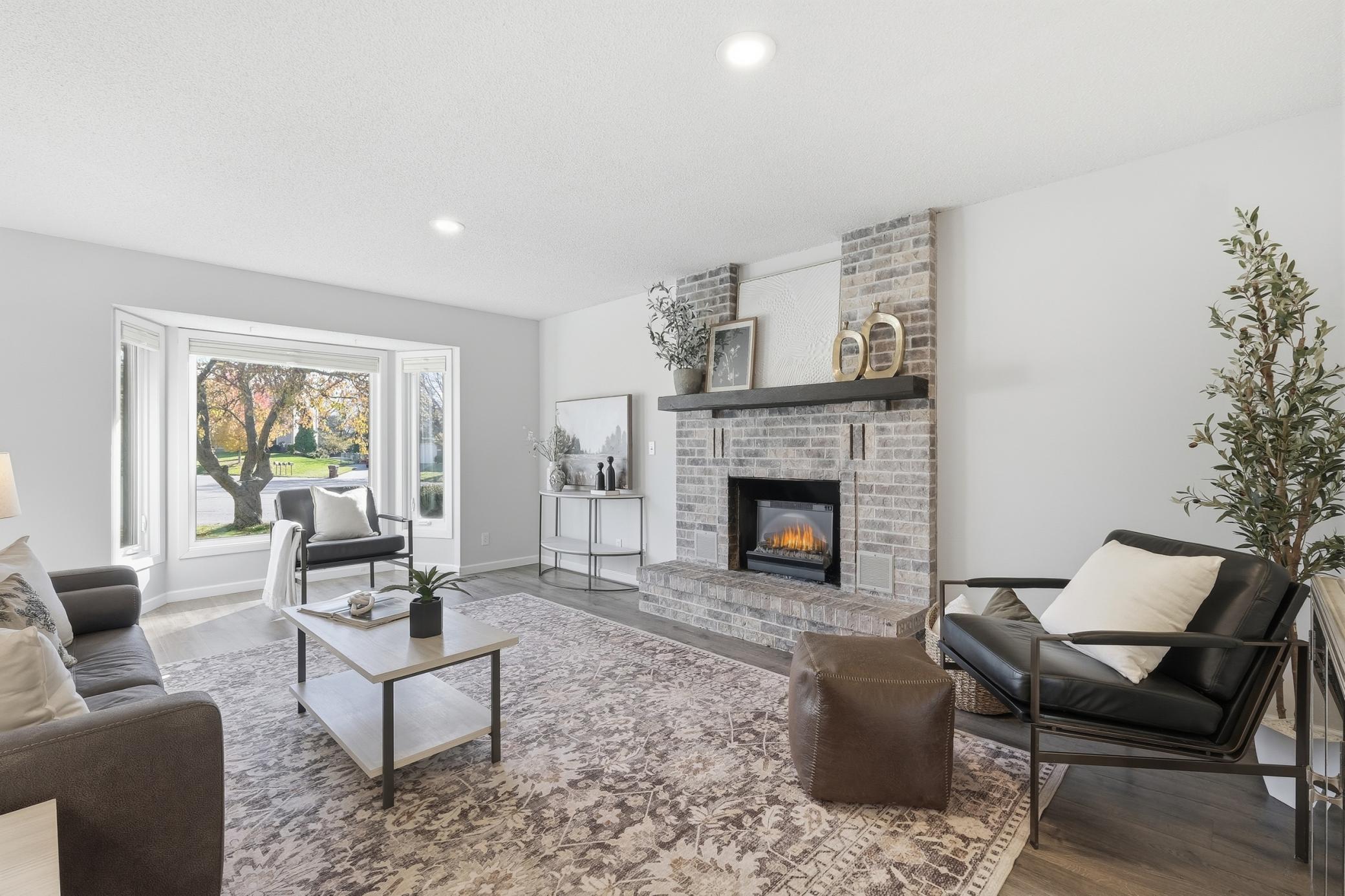 Homes for sale in Woodbury, MN | 7144 Sherwood Rd, Woodbury, MN 55125 | MLS# 6809175