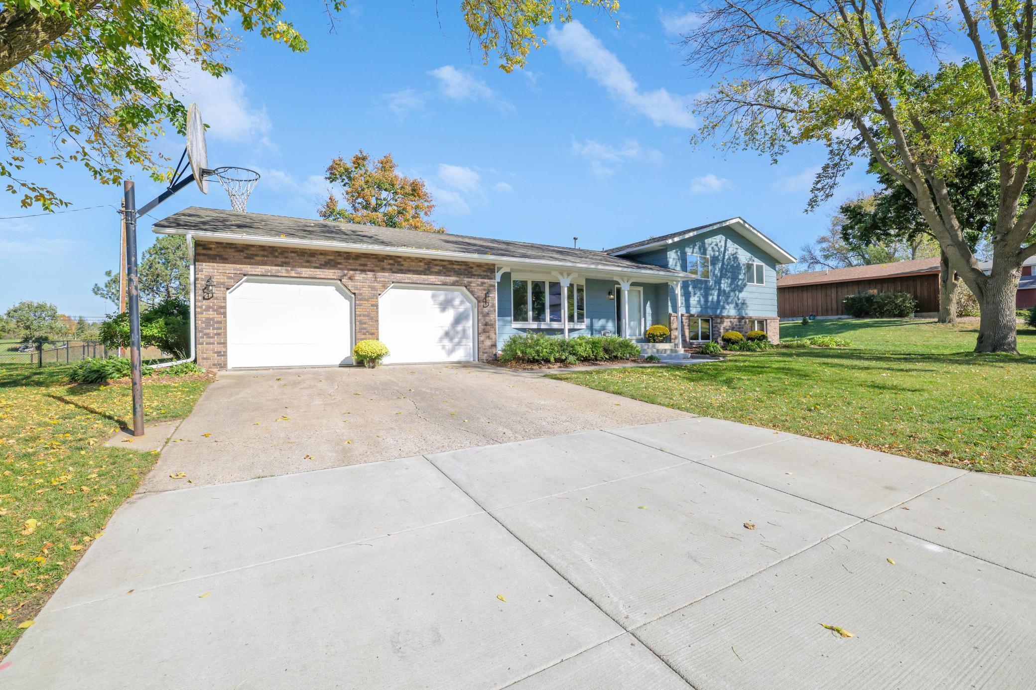 Homes for sale in Montgomery, MN | 105 N Circle Dr, Montgomery, MN 56069 | MLS# 6809183