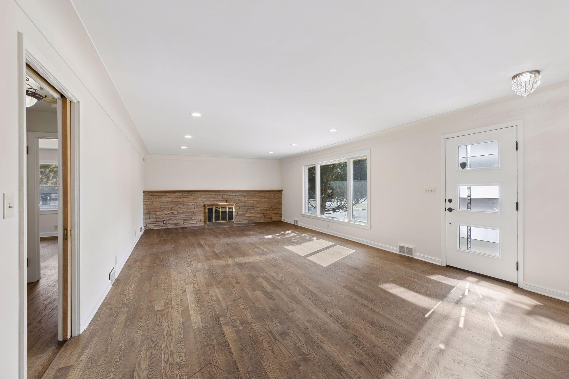 Homes for sale in Saint Paul, MN | 2079 Upper Saint Dennis Rd, Saint Paul, MN 55116 | MLS# 6810042