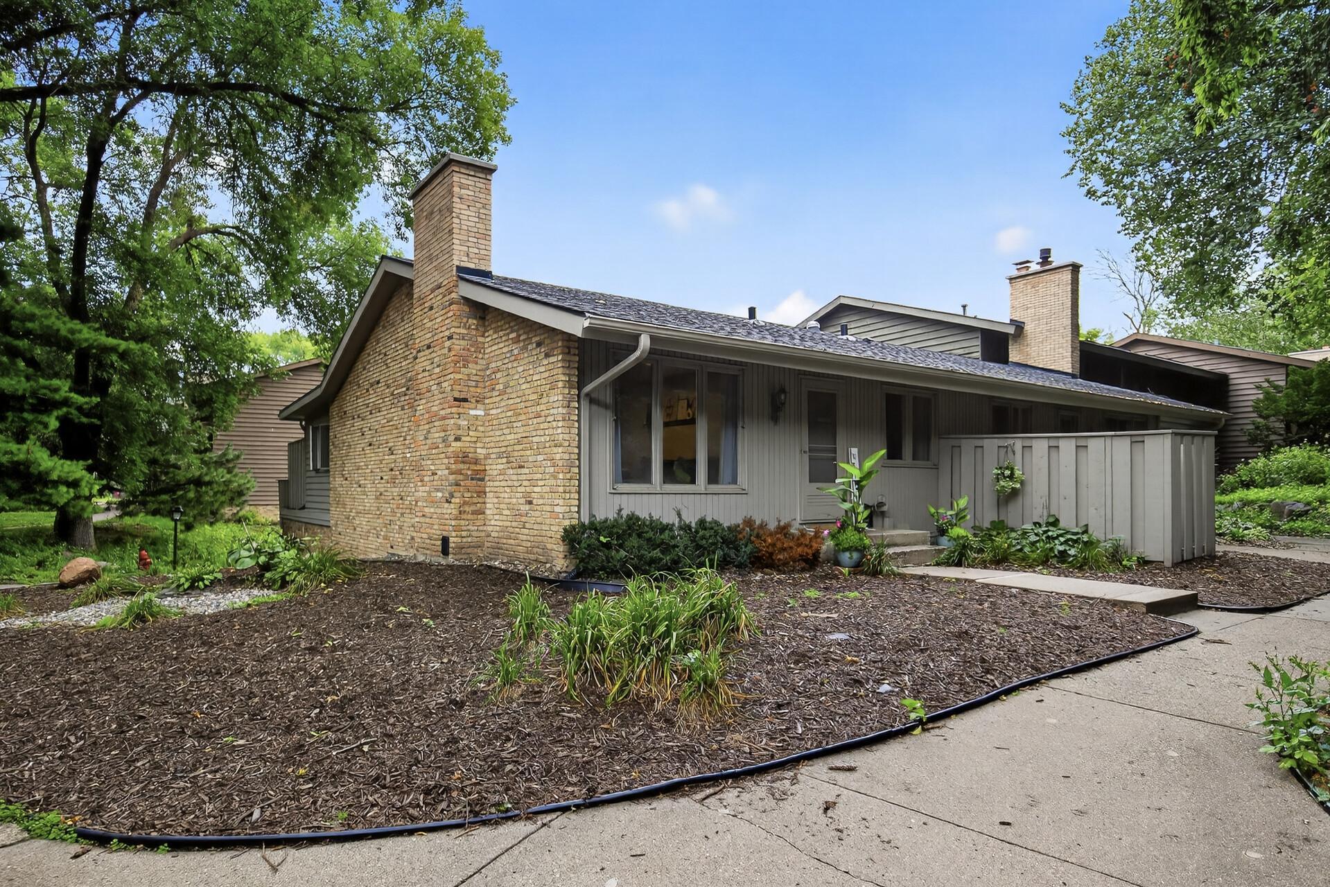 Homes for sale in Burnsville, MN | 44 Walden St, Burnsville, MN 55337 | MLS# 6812860