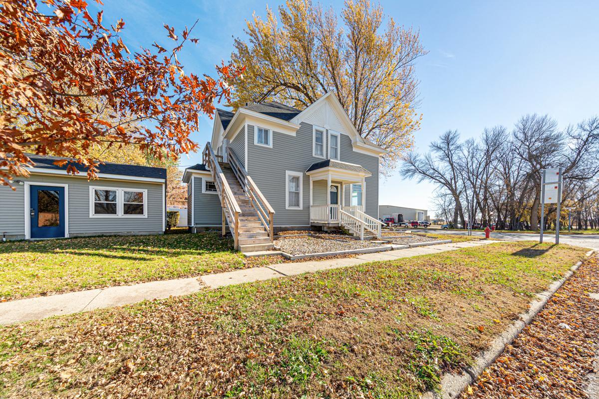 3rd image of 208 Mn-5, Arlington, MN 55307 | MLS# 6814023