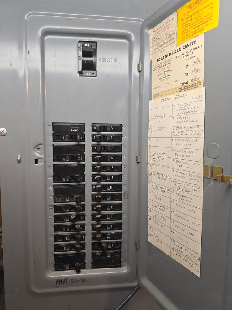 Homes for sale in New Ulm, MN | 103 Hazelwood Ave, New Ulm, MN 56073 | MLS# 6814184