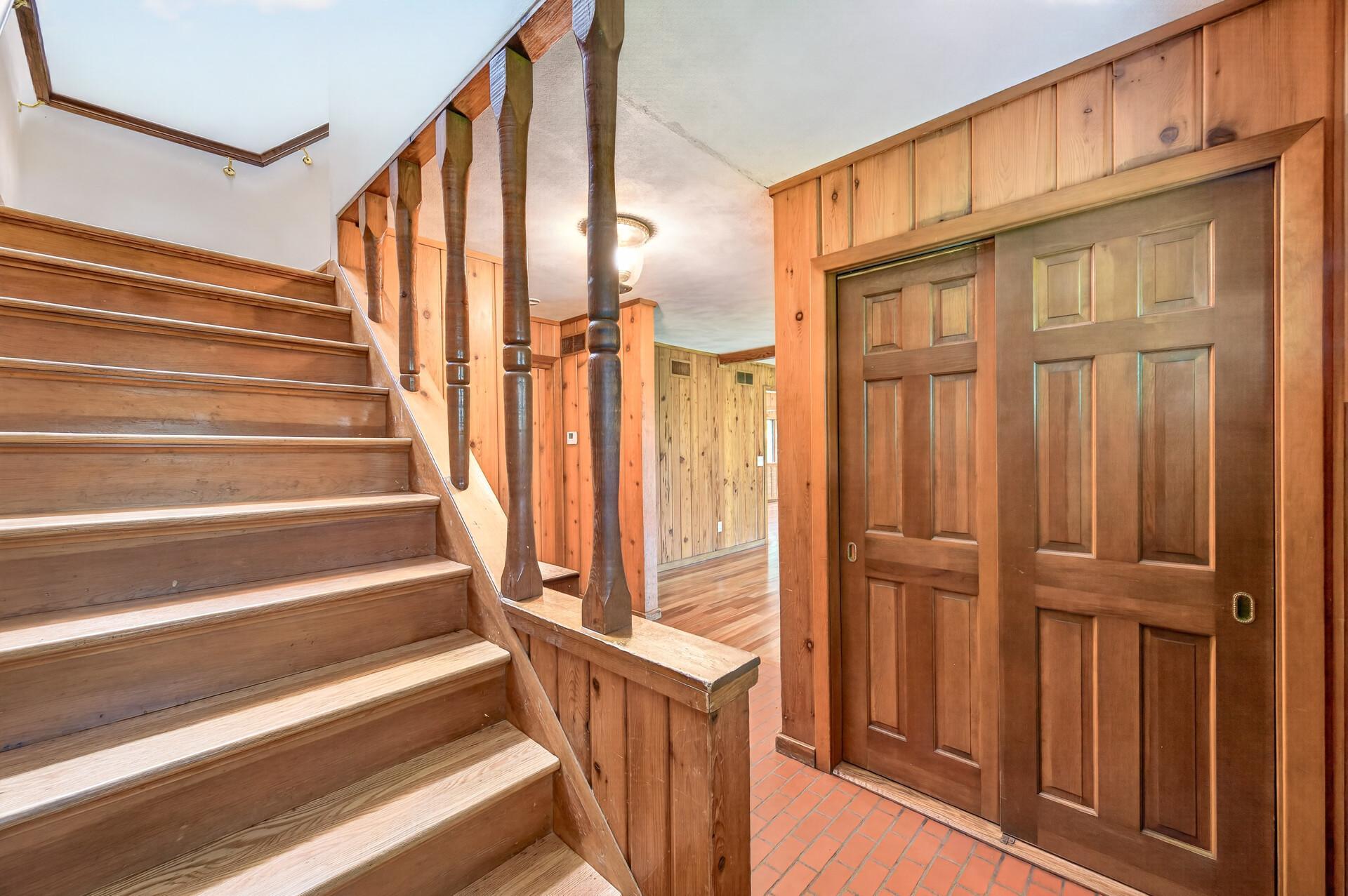 3rd image of 22 Eagle Ridge Rd, Saint Paul, MN 55127 | MLS# 6814717