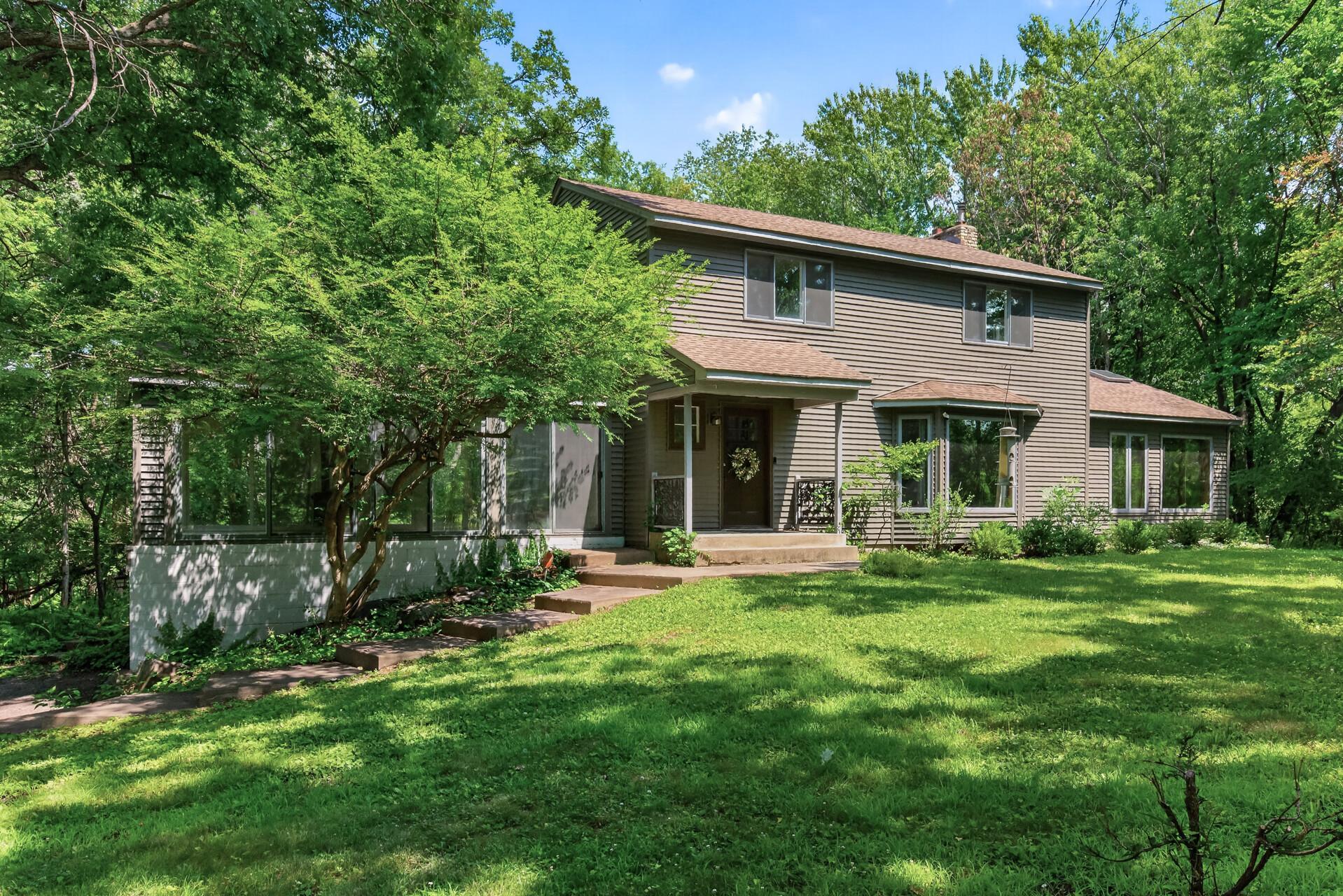 1st image of 22 Eagle Ridge Rd, Saint Paul, MN 55127 | MLS# 6814717