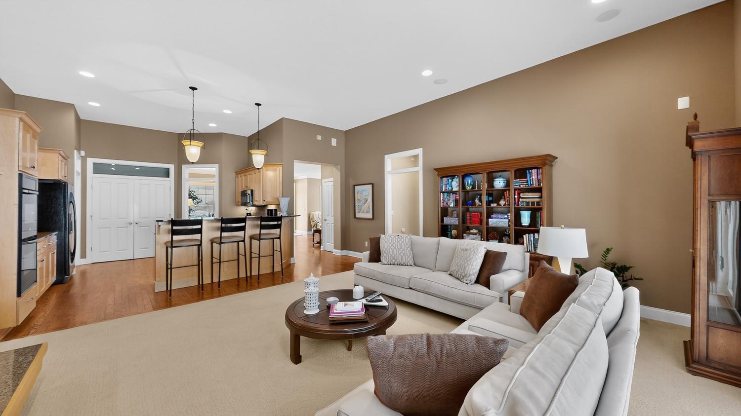 3rd image of 4282 Berkshire Rd Sw, Rochester, MN 55902 | MLS# 6814943