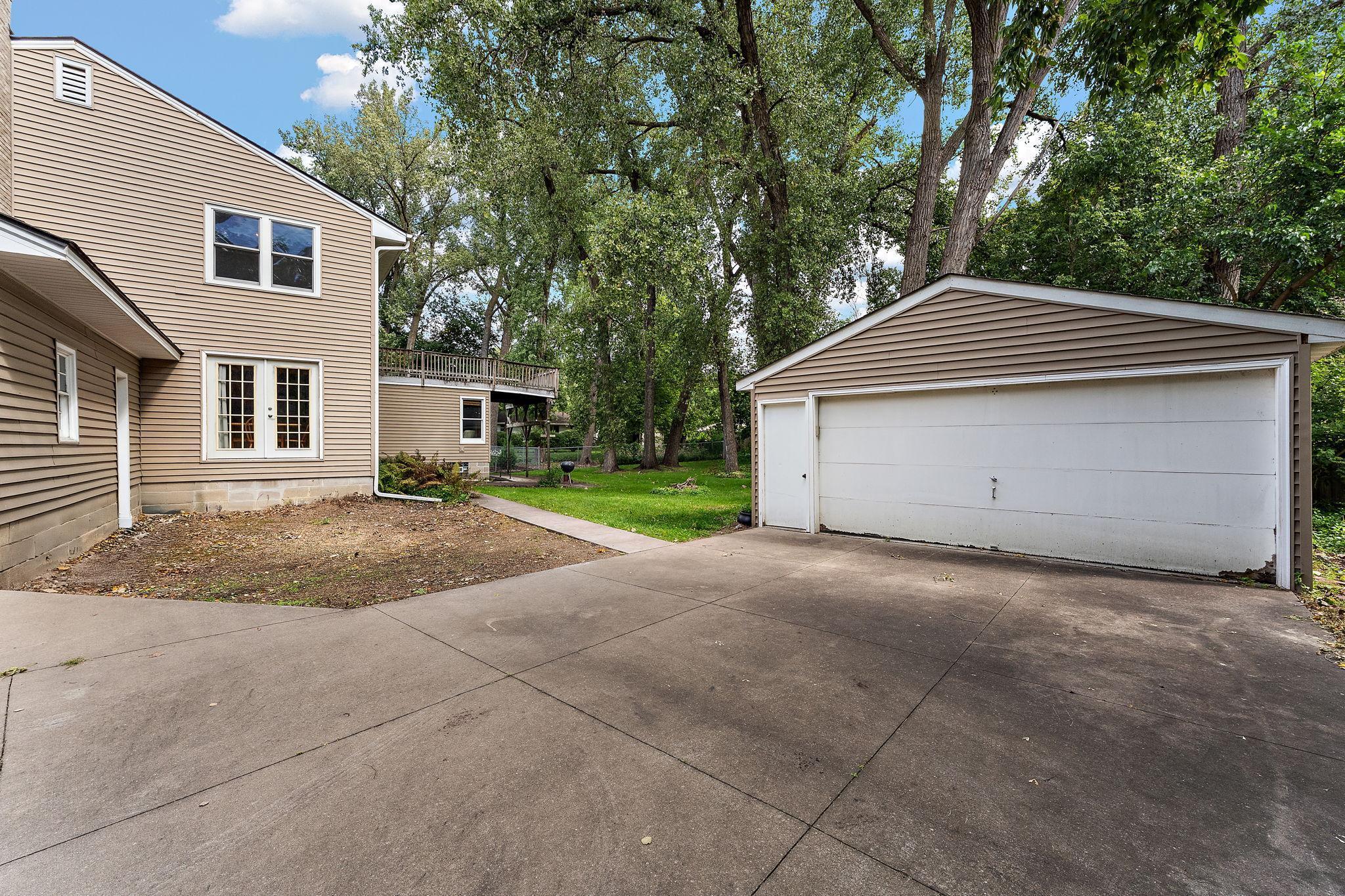 Homes for sale in Golden Valley, MN | 5300 33Rd Ave N, Golden Valley, MN 55422 | MLS# 6815119