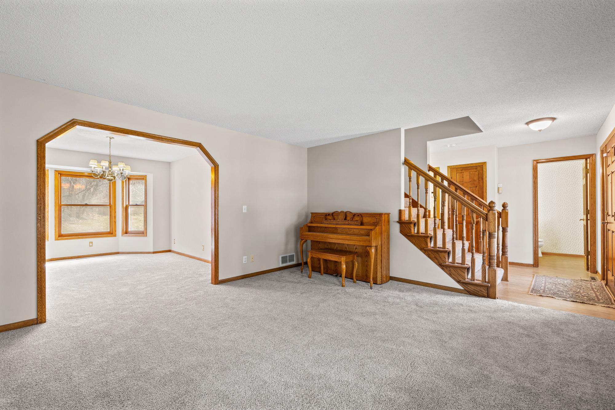 3rd image of 10013 170Th St W, Lakeville, MN 55044 | MLS# 6815133