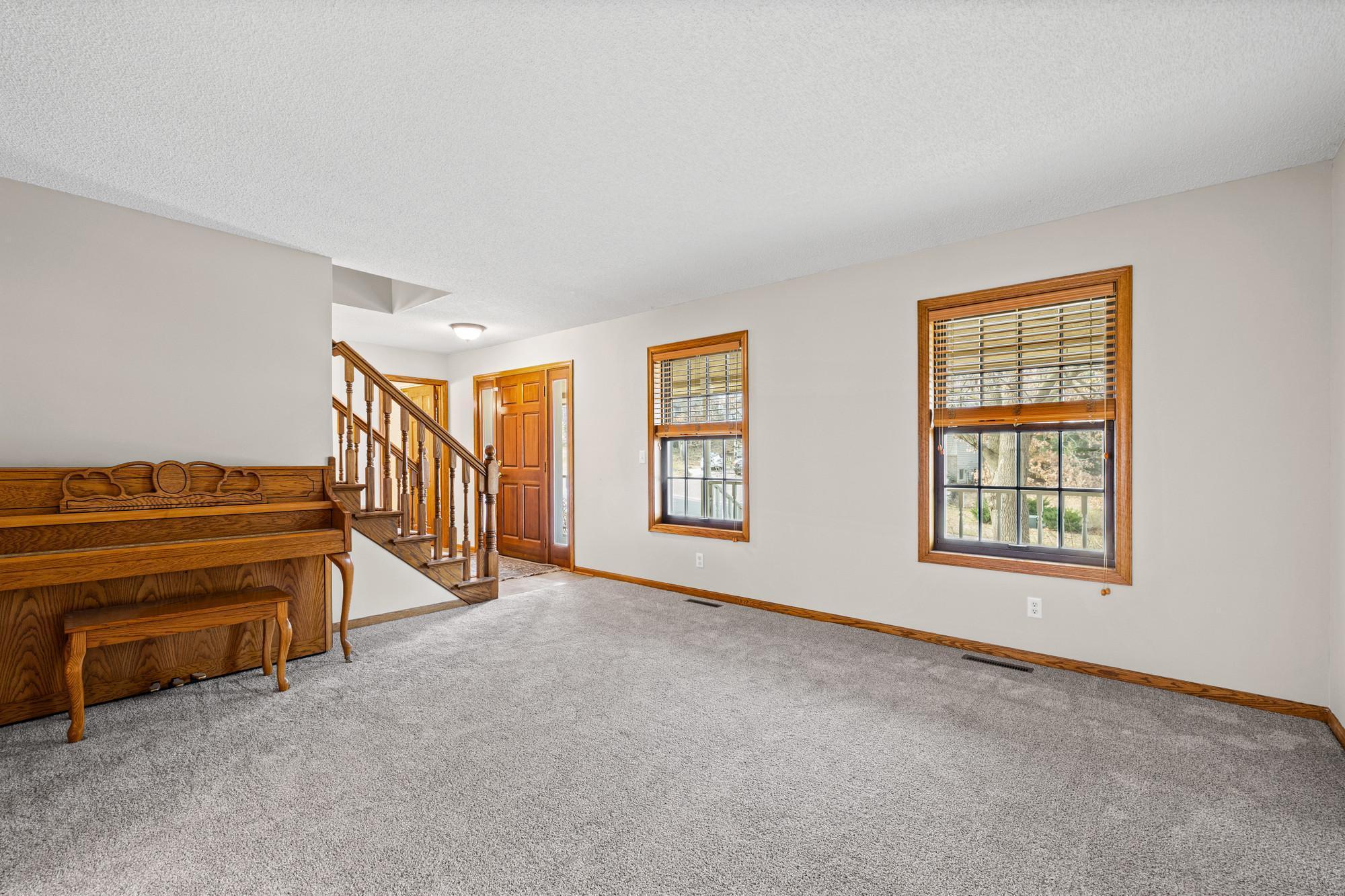 4th image of 10013 170Th St W, Lakeville, MN 55044 | MLS# 6815133