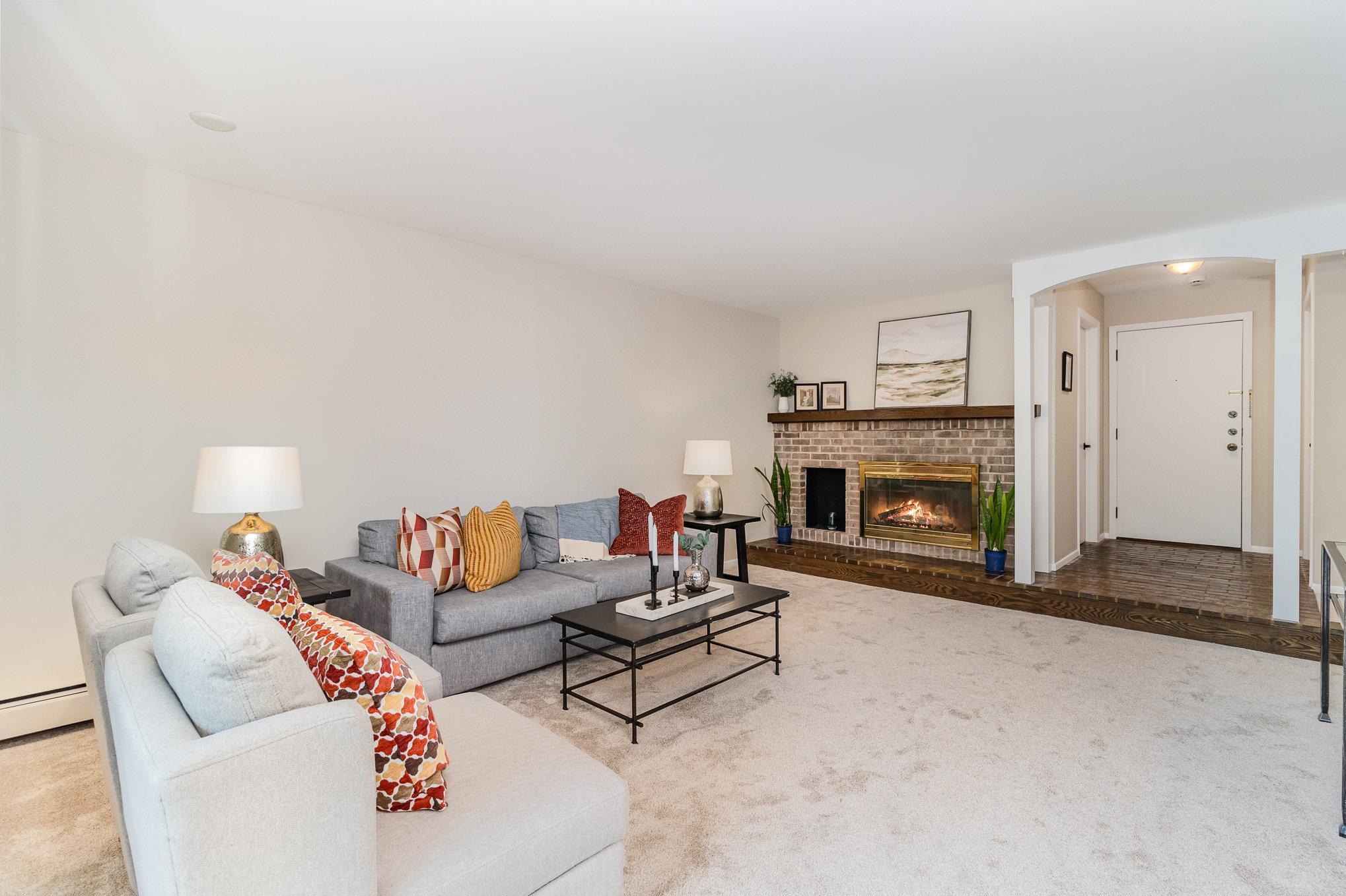 Homes for sale in Edina, MN | 6085 Lincoln Dr #220, Edina, MN 55436 | MLS# 6815232