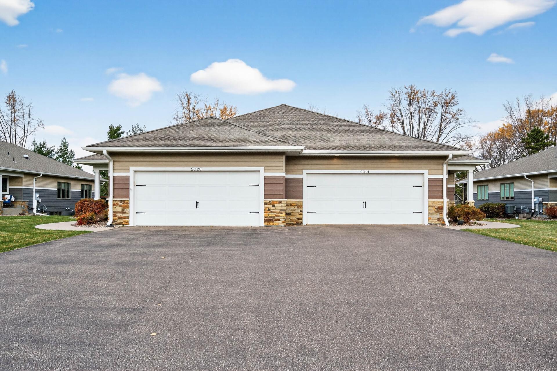 Homes for sale in Oakdale, MN | 2021 Goodview Ave N, Oakdale, MN 55128 | MLS# 6815605