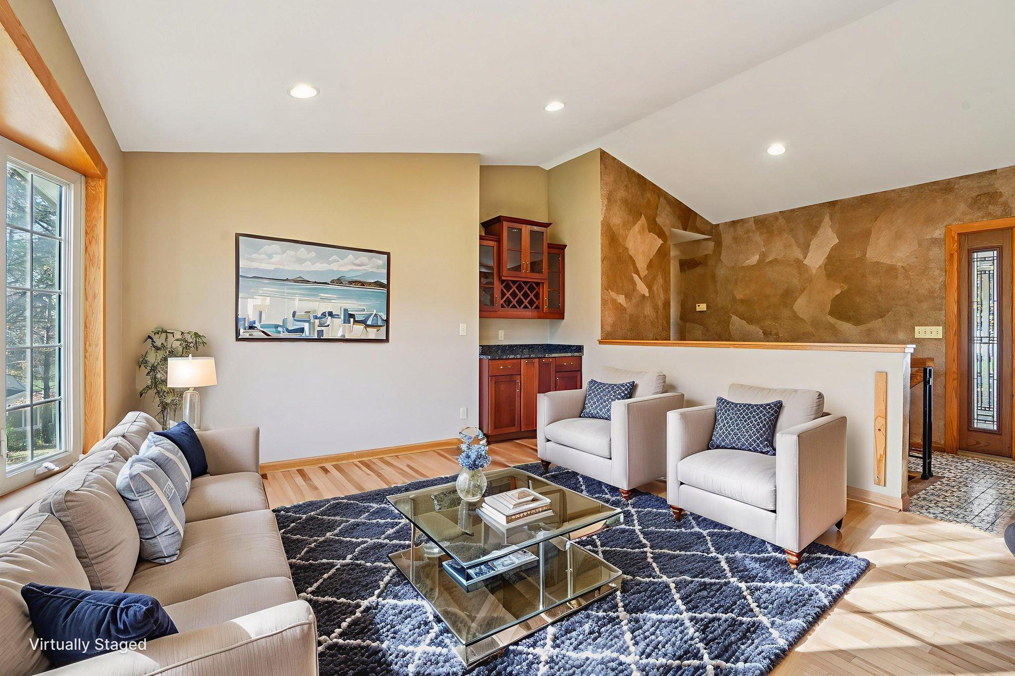 Homes for sale in Eden Prairie, MN | 9685 Clover Cir, Eden Prairie, MN 55347 | MLS# 6817016