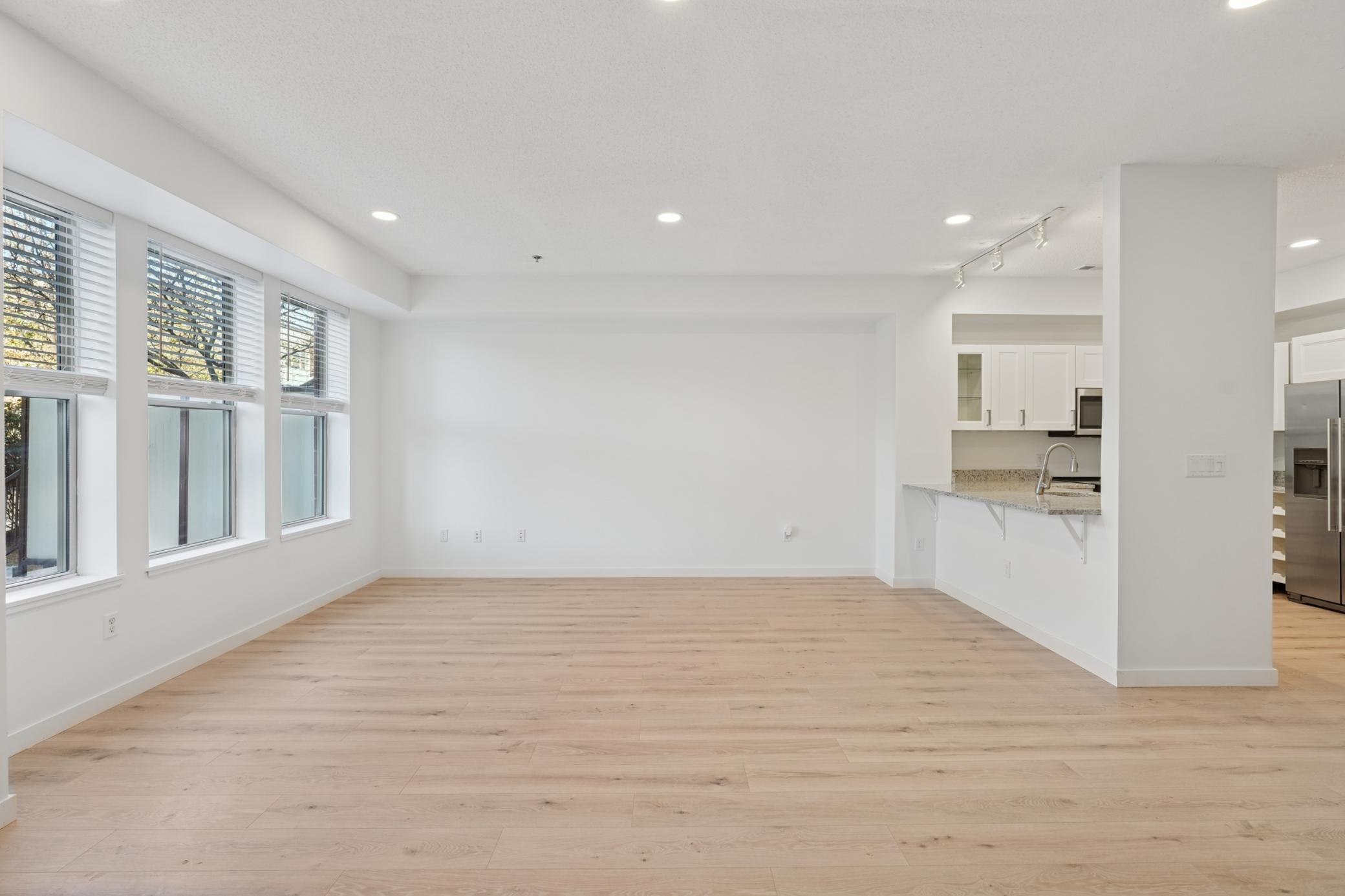 Homes for sale in Burnsville, MN | 150 E Burnsville Pkwy #116, Burnsville, MN 55337 | MLS# 6817833