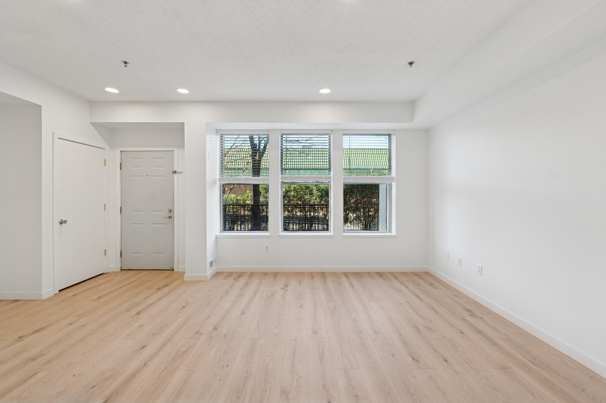 Homes for sale in Burnsville, MN | 150 E Burnsville Pkwy #116, Burnsville, MN 55337 | MLS# 6817833