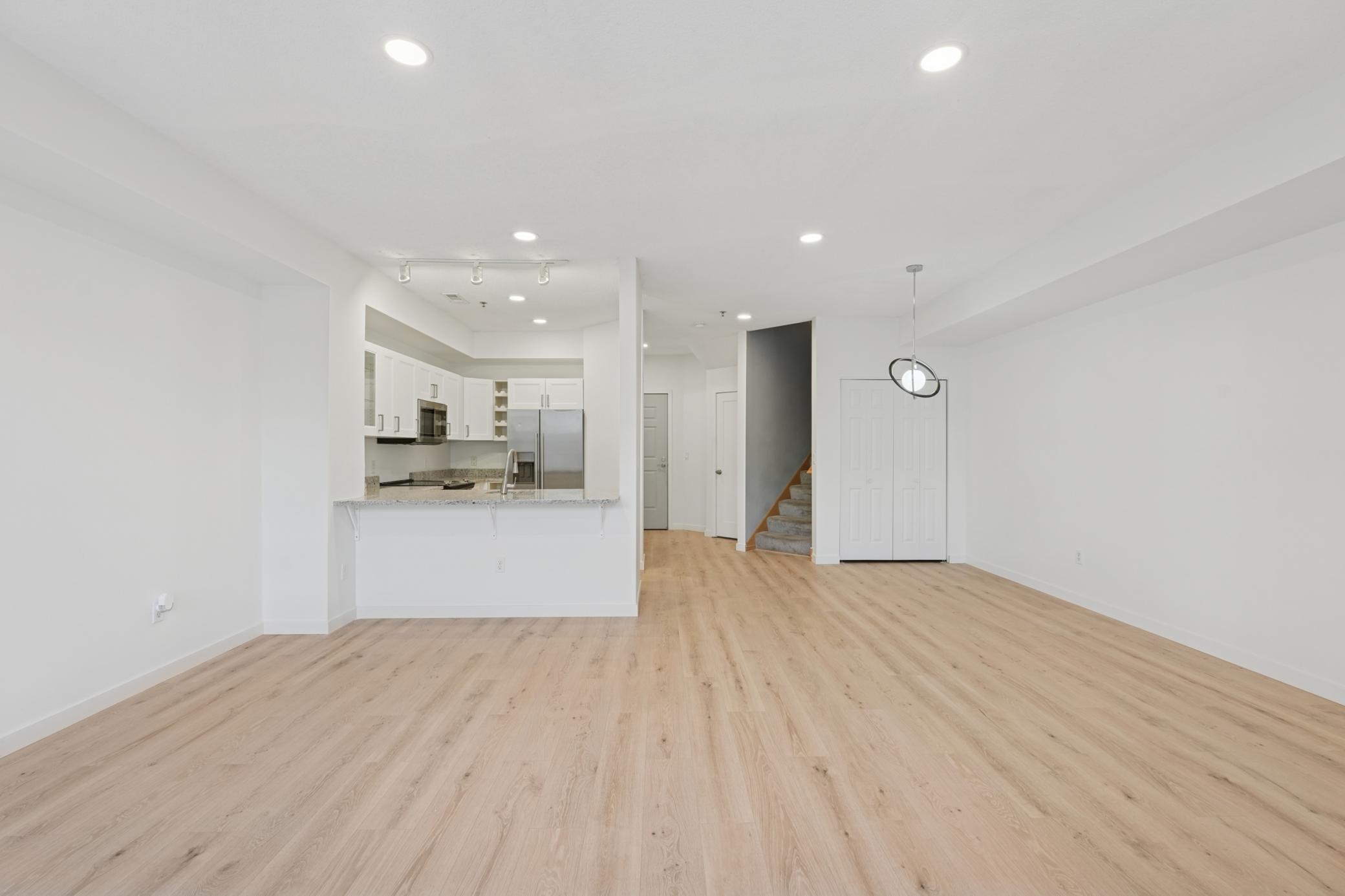 Homes for sale in Burnsville, MN | 150 E Burnsville Pkwy #116, Burnsville, MN 55337 | MLS# 6817833