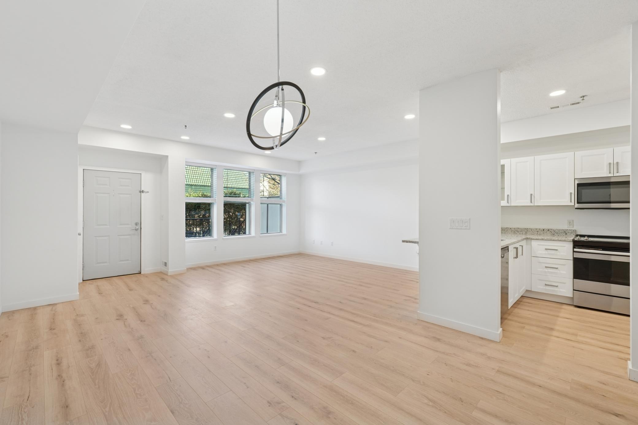 Homes for sale in Burnsville, MN | 150 E Burnsville Pkwy #116, Burnsville, MN 55337 | MLS# 6817833