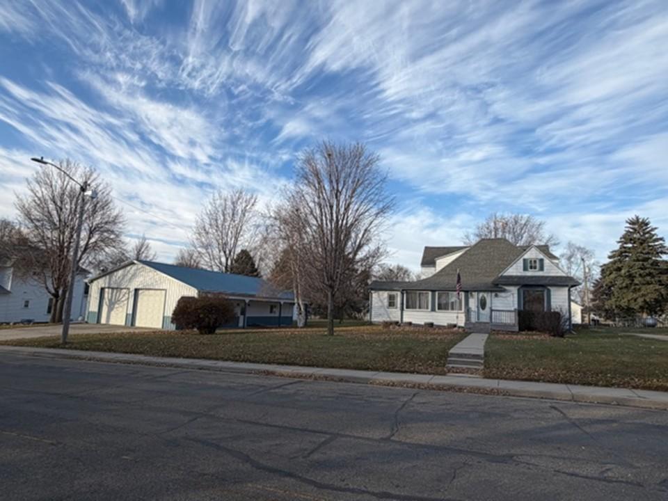 1st image of 404 Melby Ave, Ashby, MN 56309 | MLS# 6818861