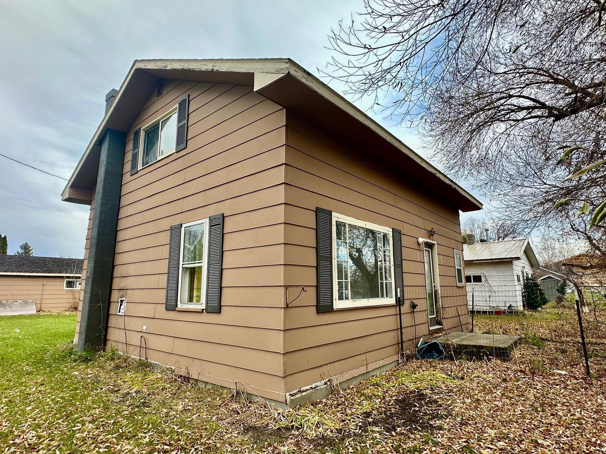 Homes for sale in Grygla, MN | 222 W Woodrow St, Grygla, MN 56727 | MLS# 6819019